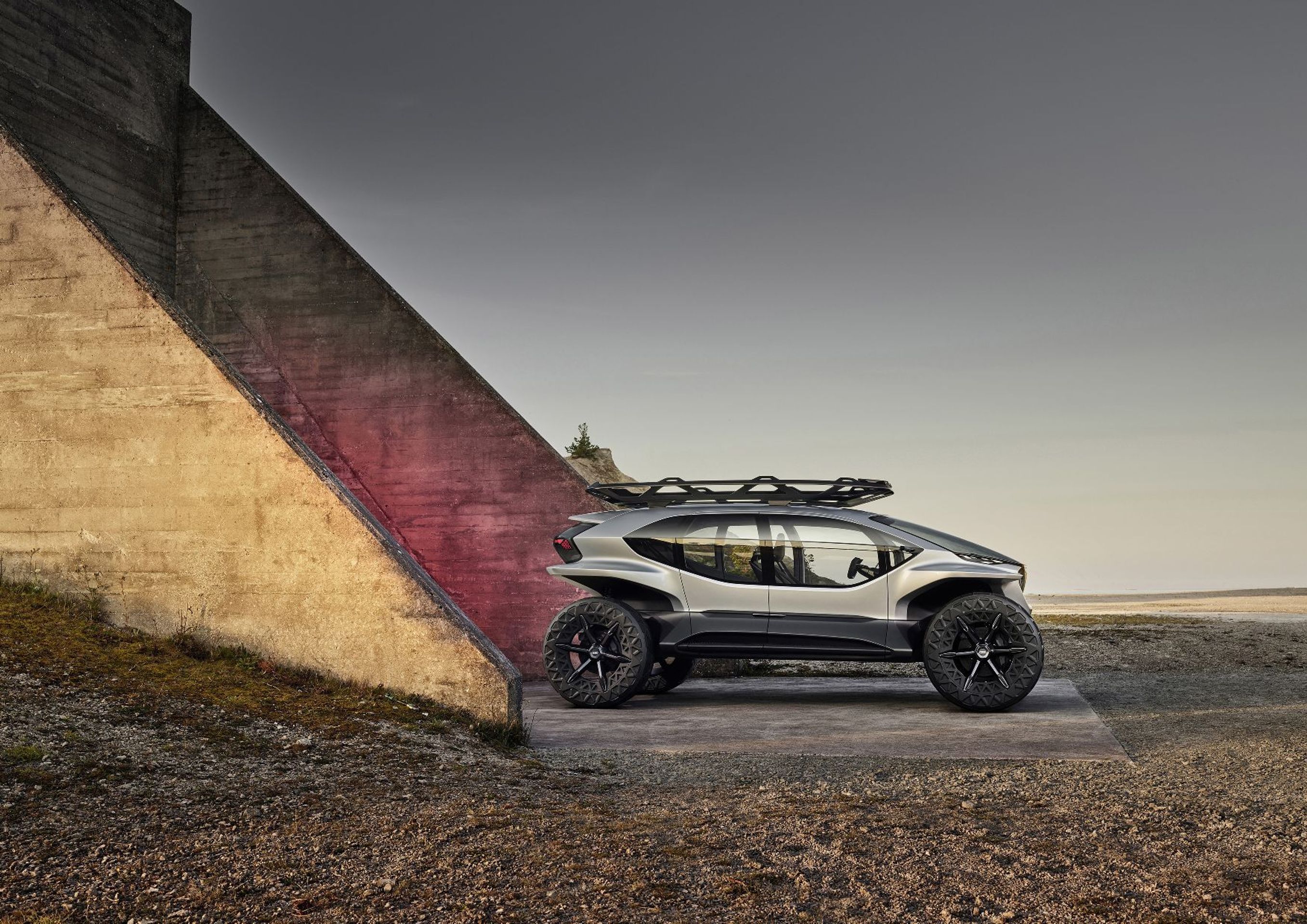 Audi AI:TRAIL quattro - 39 - Fotogalerie: Úžasné vozítko do terénu Audi AI:TRAIL (1/22)