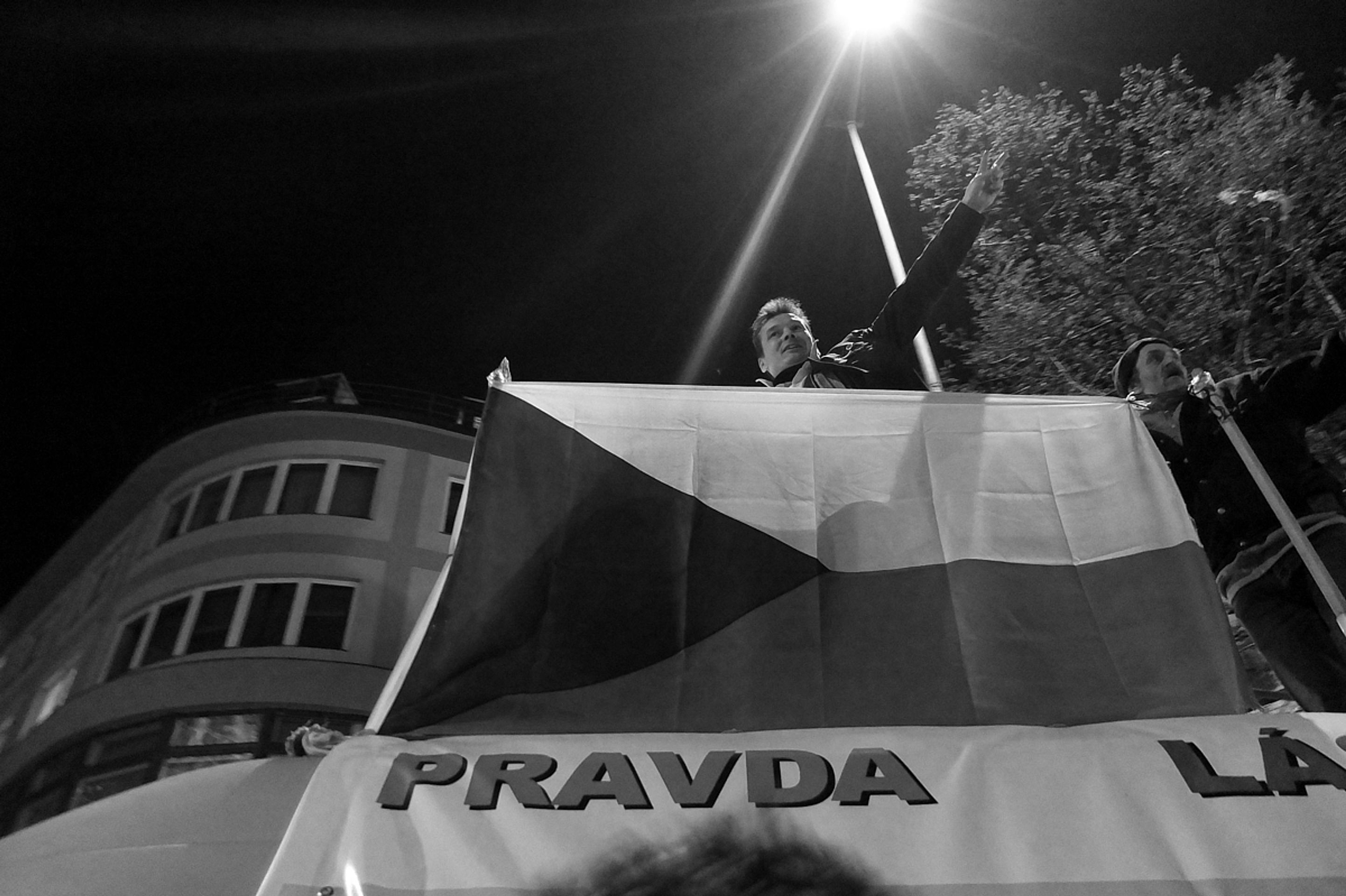 Demonstrace proti vládě - 8 - Demonstrace proti vládě (8/17)