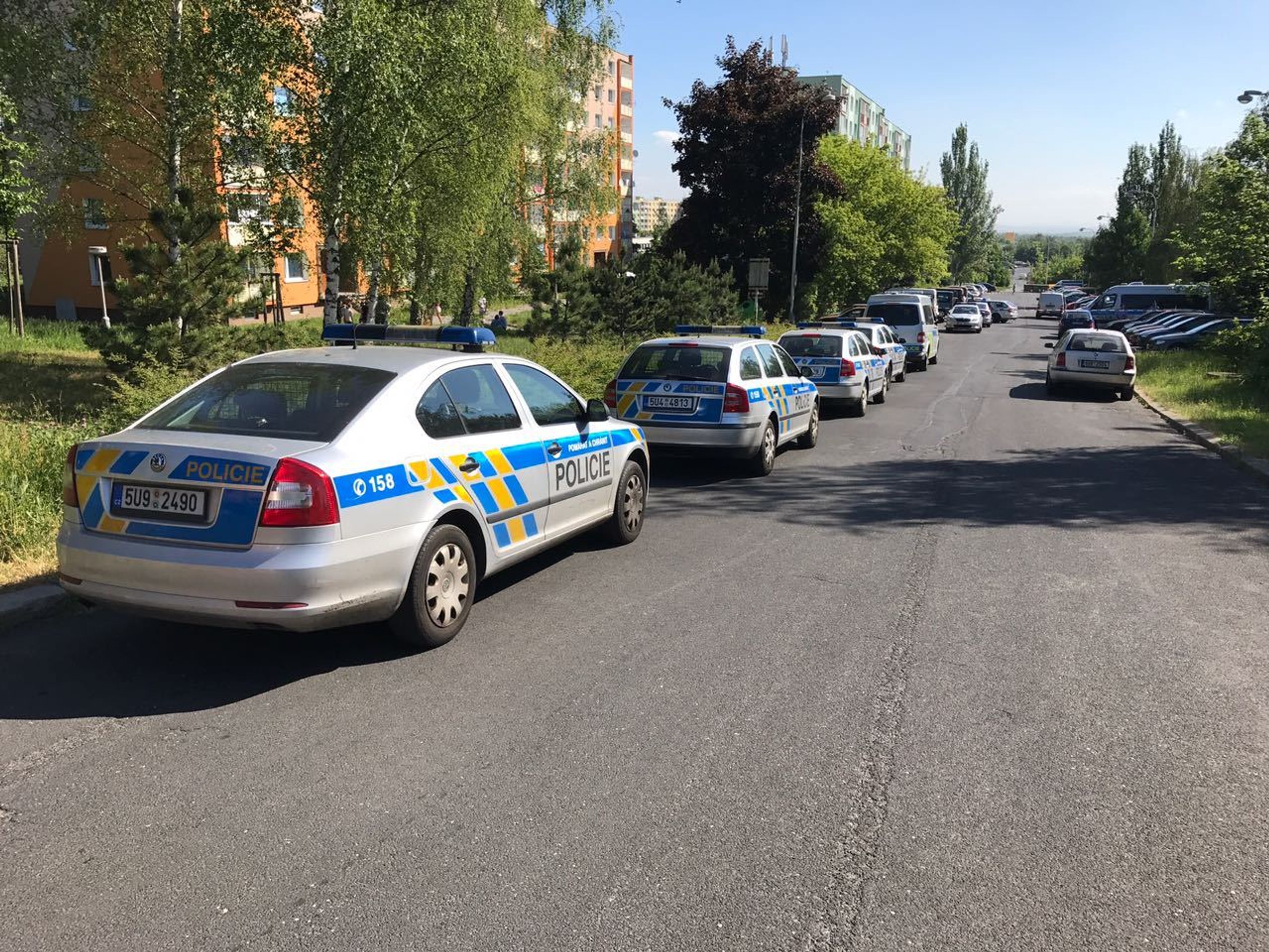 Střelba na sídlišti v Chomutově - 2 - GALERIE: Střelba na sídlišti v Chomutově (2/6)
