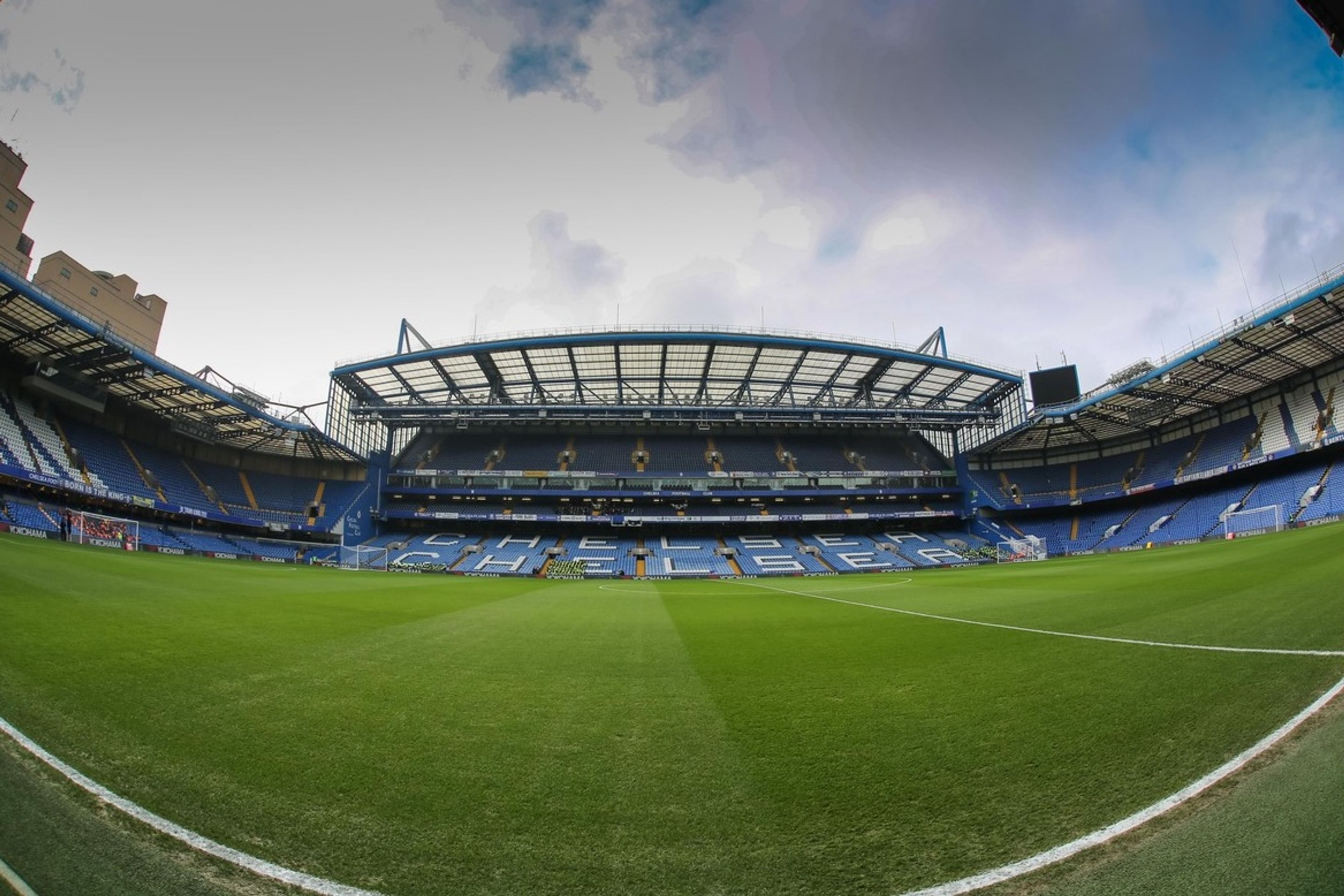 Stamford Bridge - GALERIE: 10 největších fotbalových stadionů v Evropě (1/10)