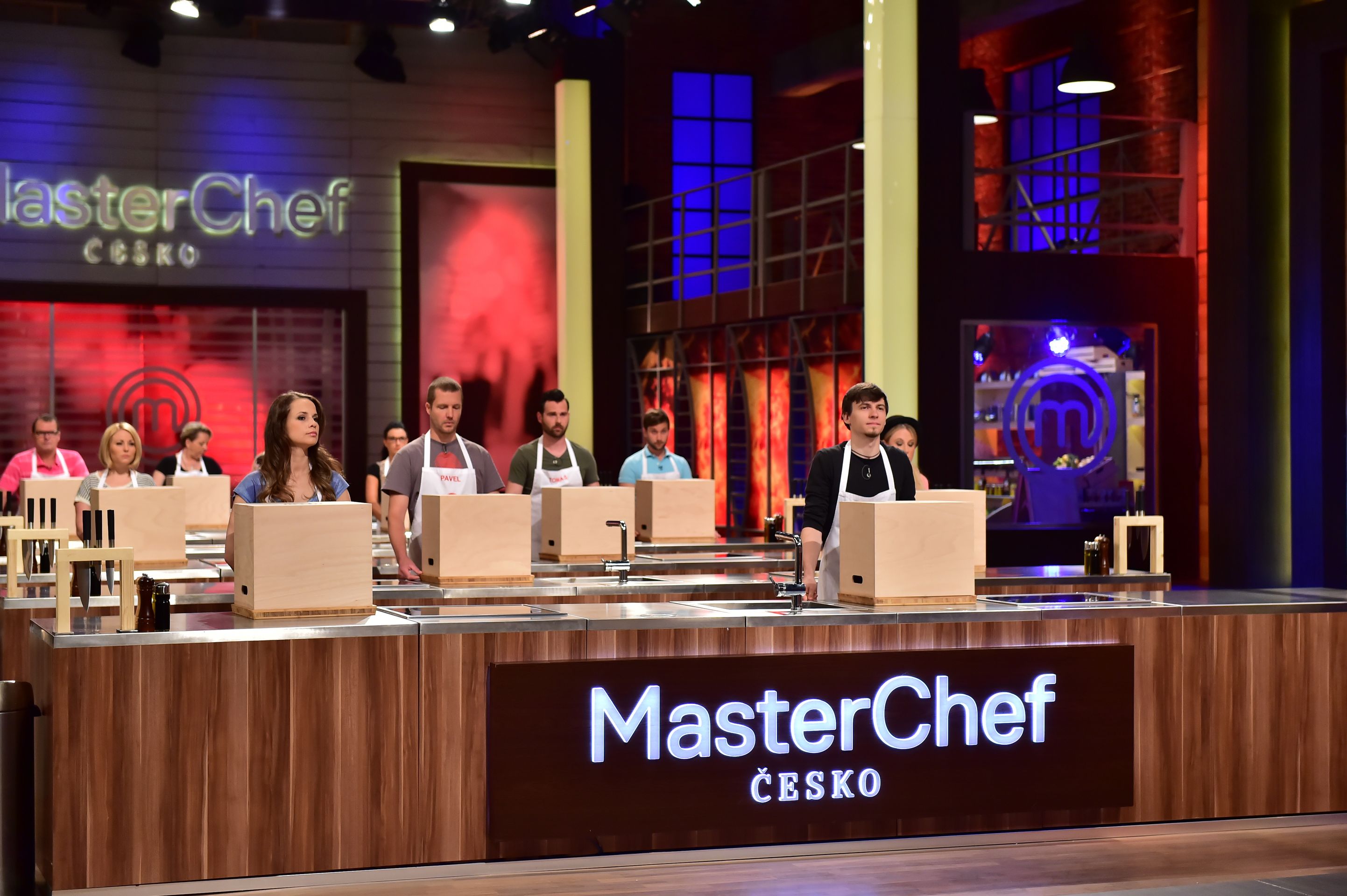 MasterChef Česko: Prasečí hlavy vyděsily soutěžící! - 1 - GALERIE: MasterChef Česko: Prasečí hlavy vyděsily soutěžící! (1/7)