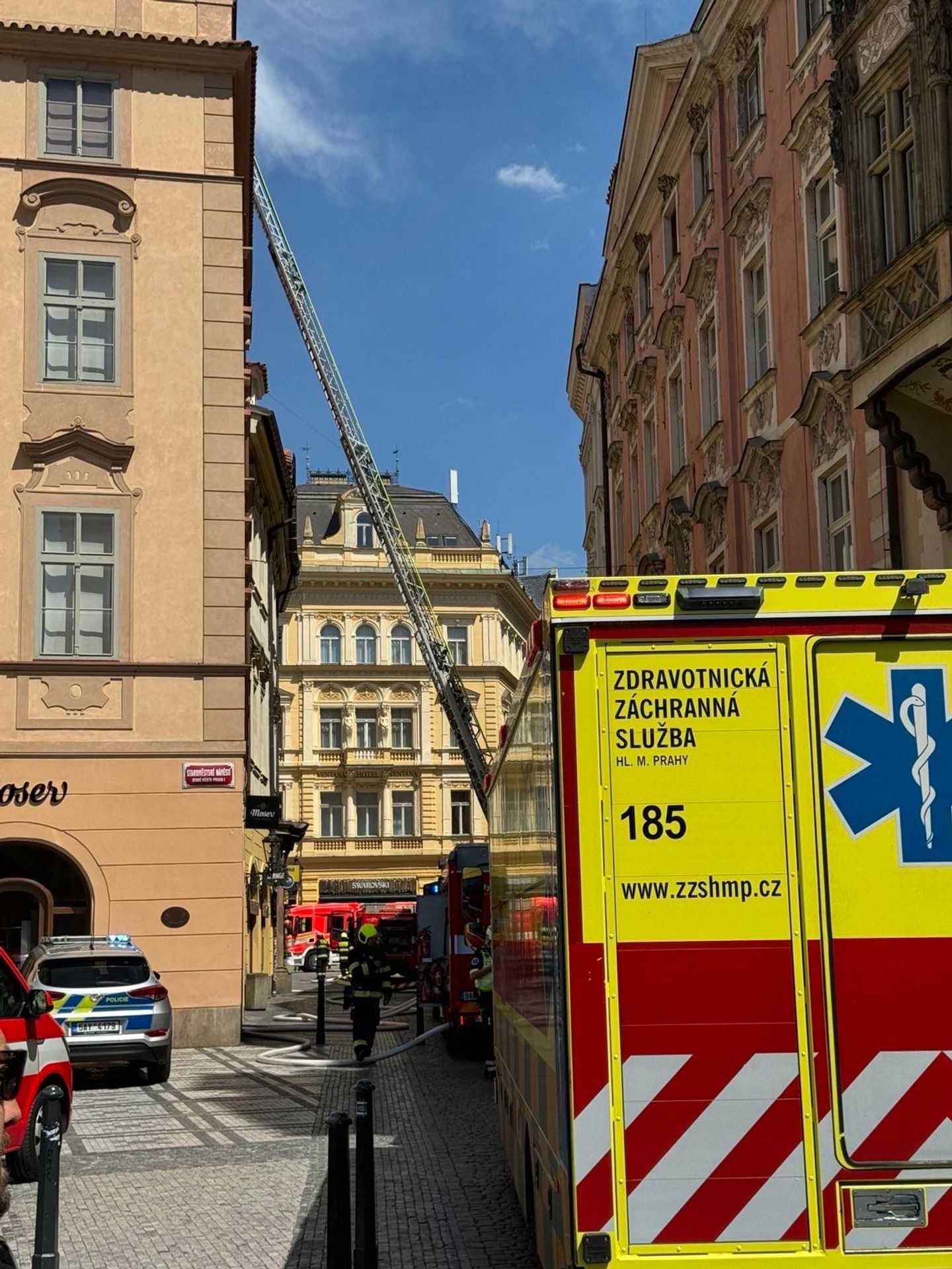 Požár na Staroměstském náměstí (6) - Požár na Staroměstském náměstí v Praze (7/18)