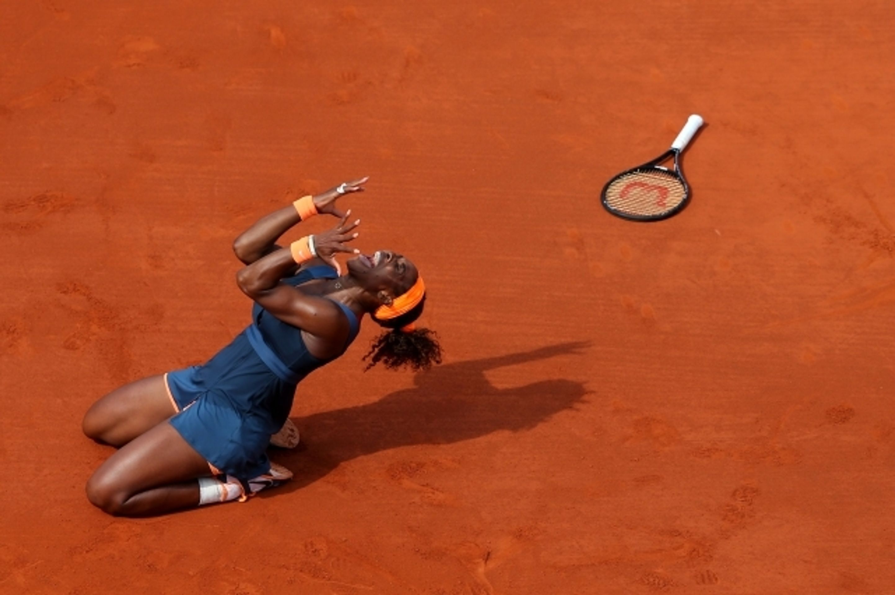 Serena Williamsová slaví titul v Paříži - 4 - GALERIE: Serena Williamsová slaví titul v Paříži (2/9)