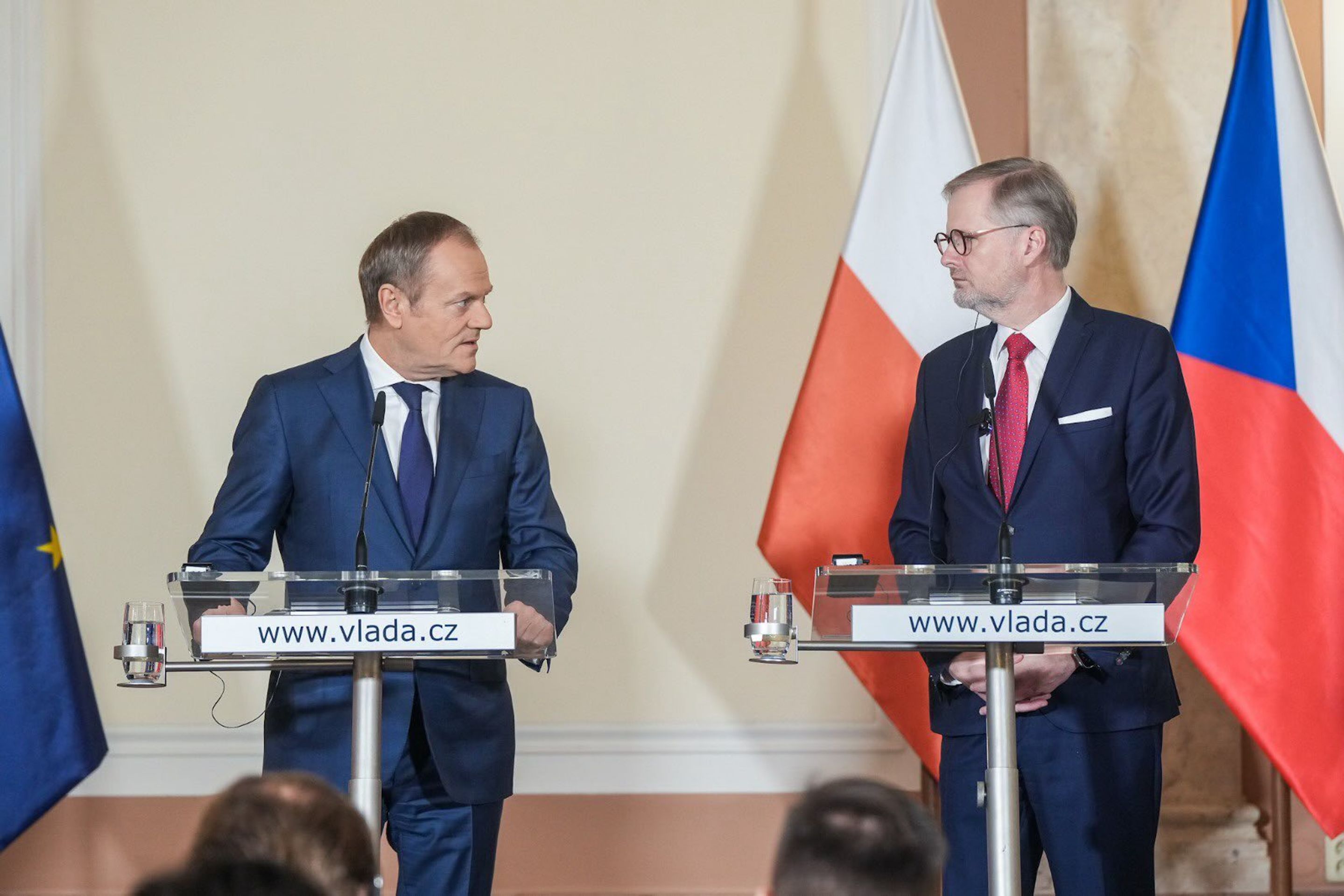 Donald Tusk a Petr Fiala - Setkání premiérů v Praze (7/10)