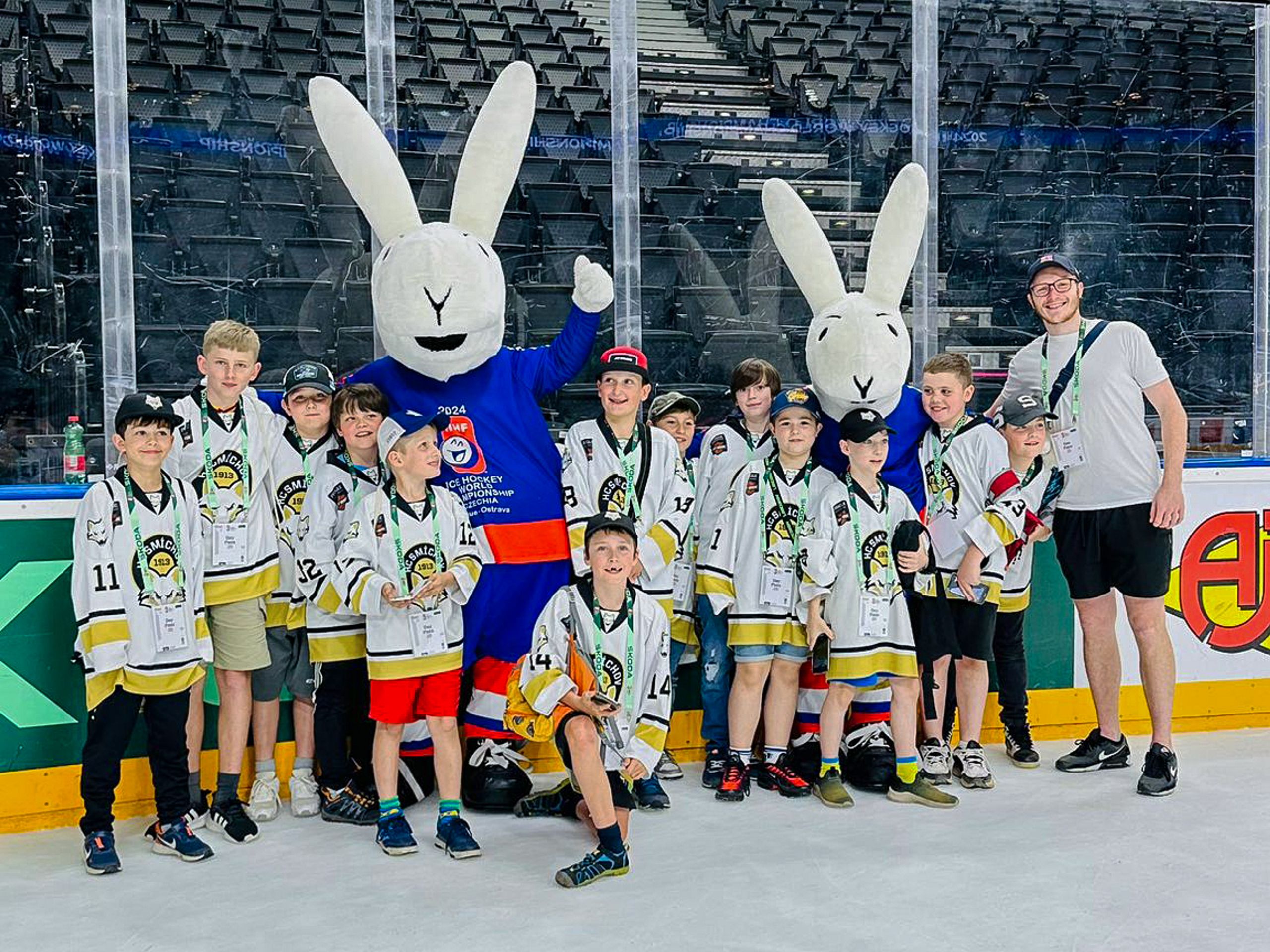 Malí hokejisté HC Smíchov na mistrovství světa - Liščata z pražského klubu HC Smíchov na návštěvě světového šampionátu (2/15)
