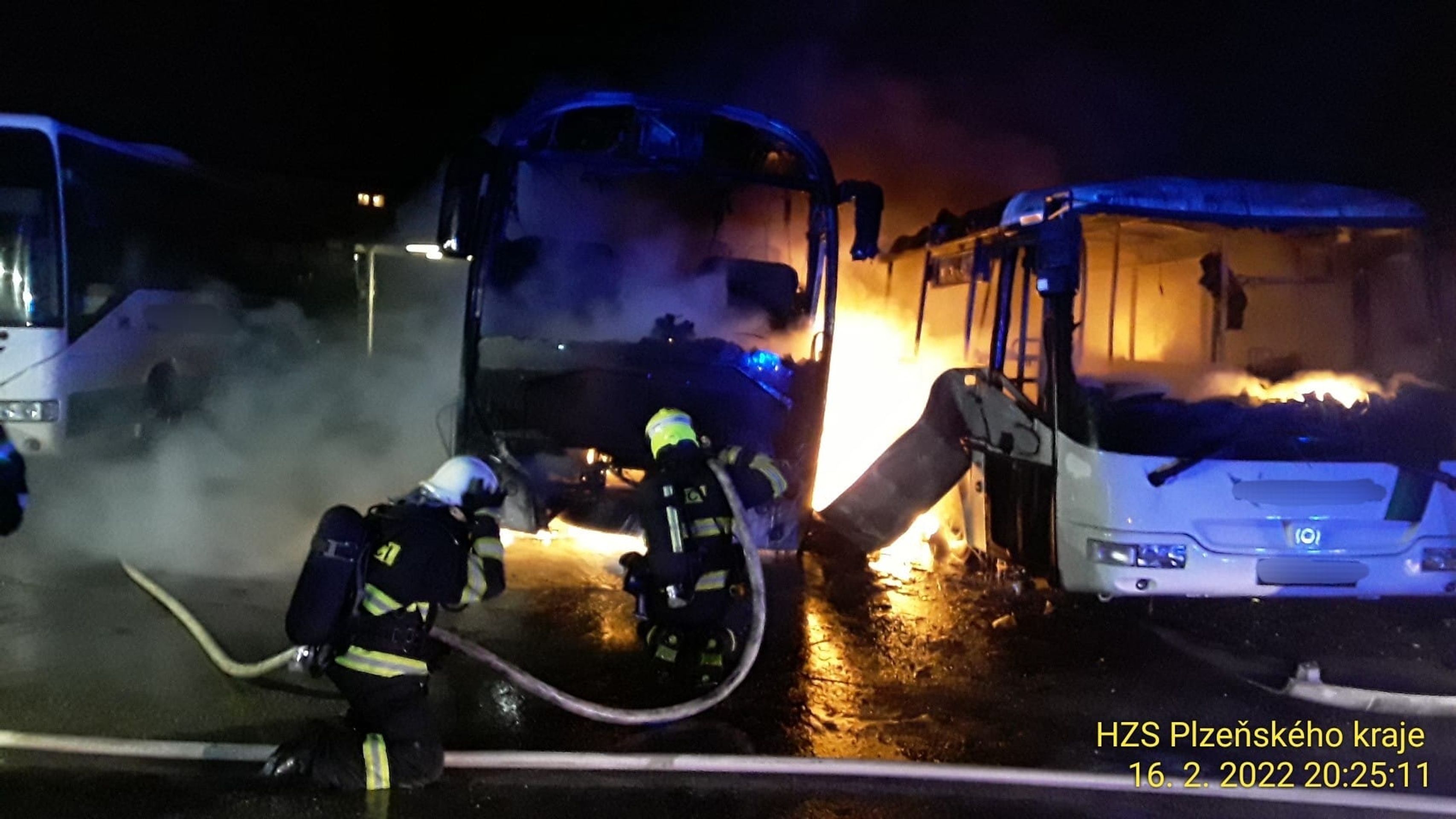 Požár autobusů - Požár v ČSAD v Plzni (6/10)