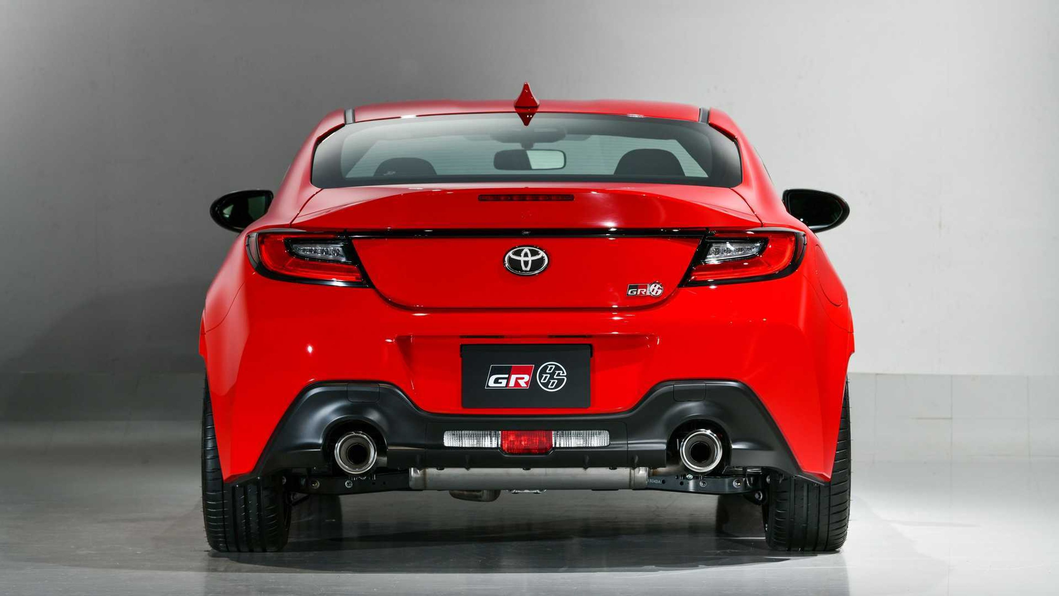 Toyota GR 86 - 12 - Fotogalerie: Lehoučké, zábavné a skvěle ovladatelné kupé Toyota GR 86 (8/9)