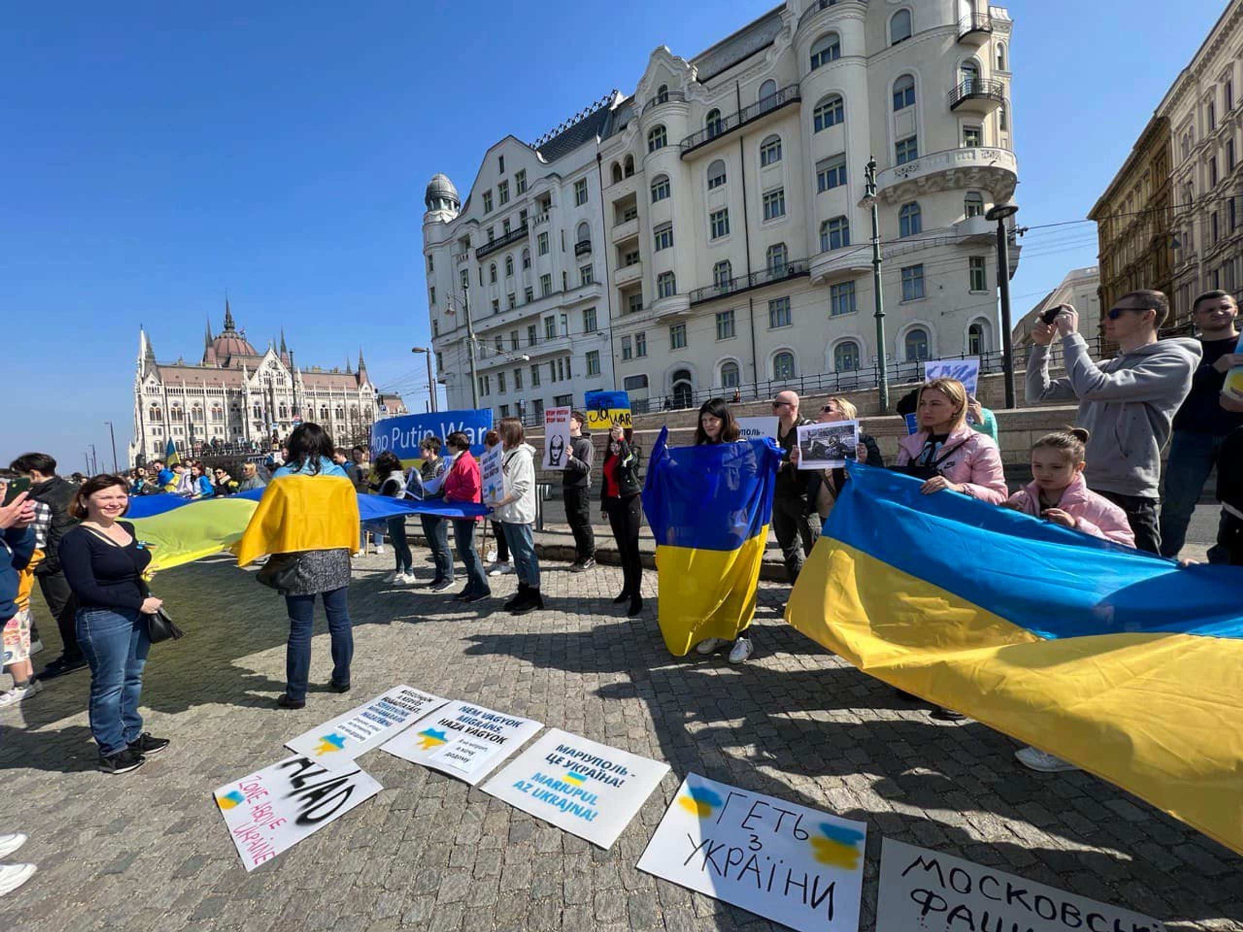 Protesty v Budapešti - Protesty u památníku obětem nacismu v Budapešti (2/8)