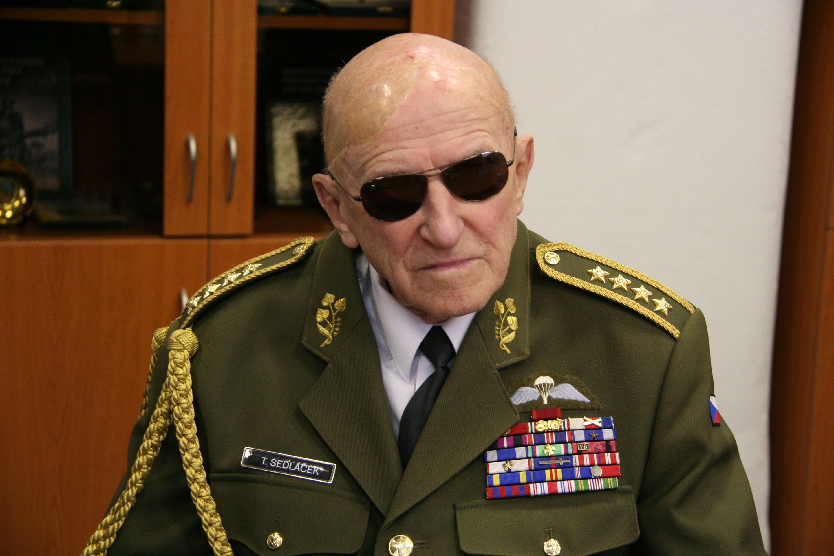 Generál Tomáš Sedláček slaví 93. narozeniny - 4 - GALERIE: Generál Sedláček (4/7)