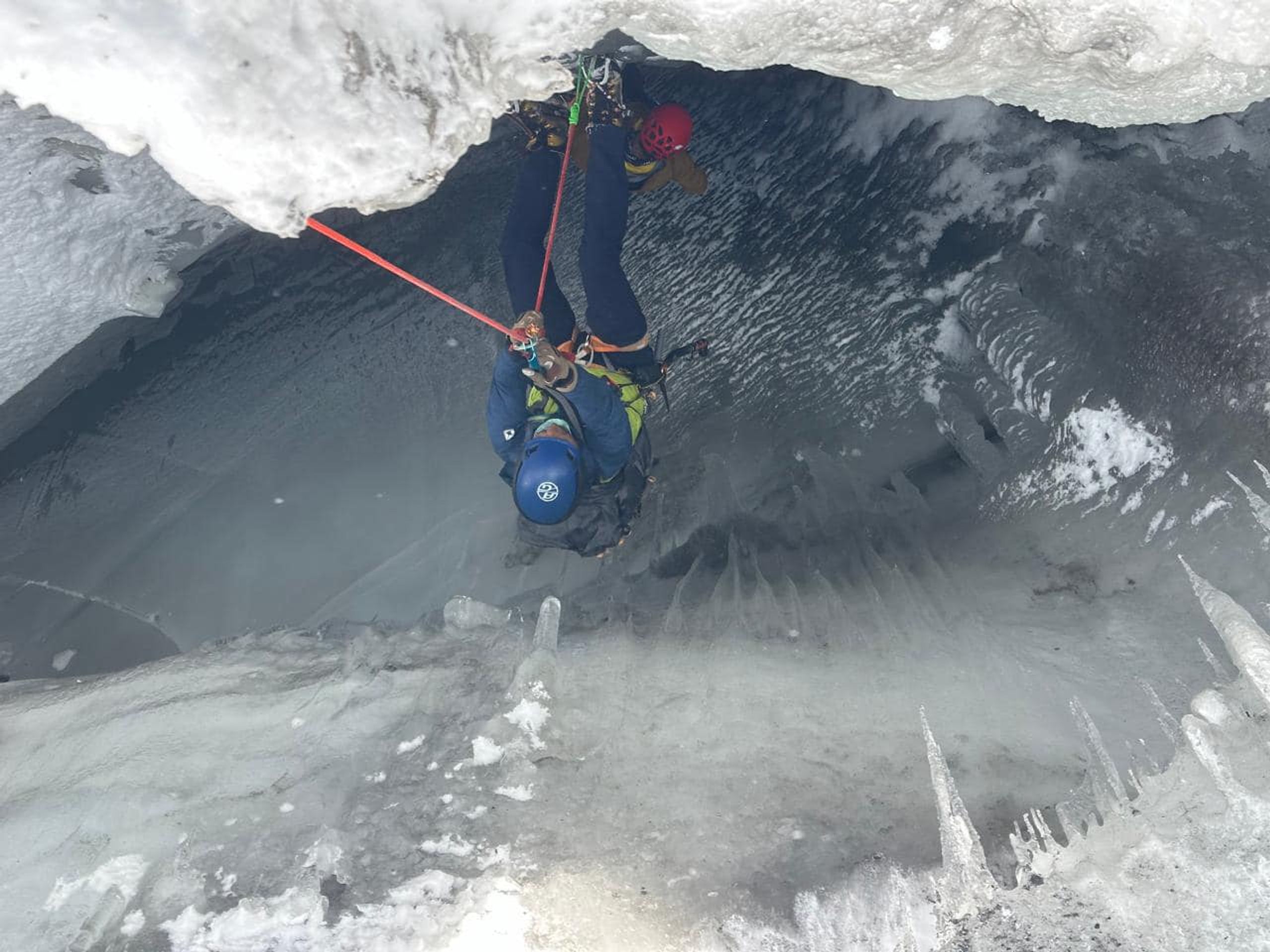 Záchrana slovenského horolezce Ondreje Húserky (2) Se volením Subina Thakuriho (14 Summits) - Záchrana slovenského horolezce Ondreje Húserky (6/9)