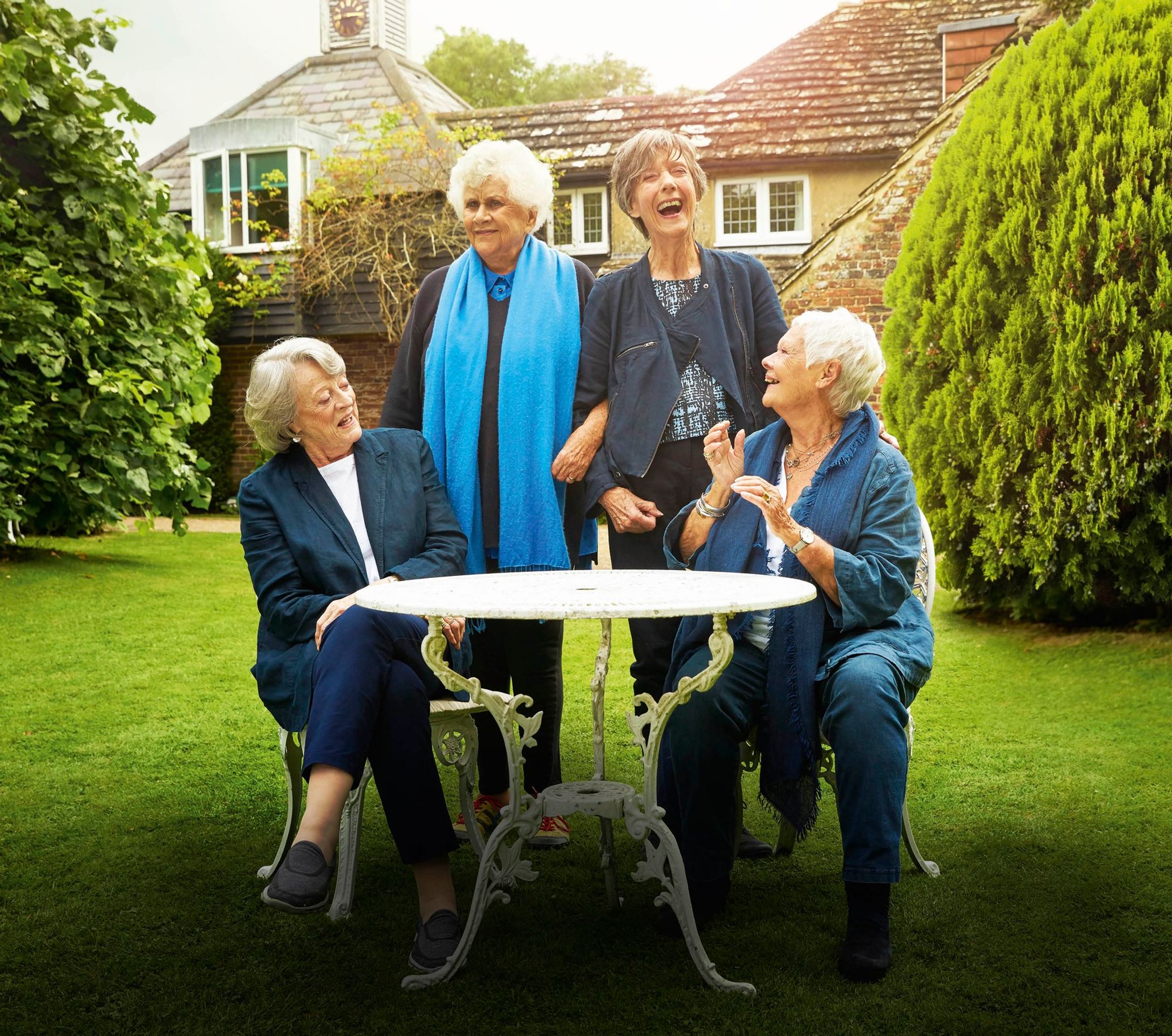 Zleva Maggie Smithová, Dame Joan Plowrightová, Eileen Atkinsová a Judi Denchová, 2018 - Dame Joan Plowrightová (4/8)