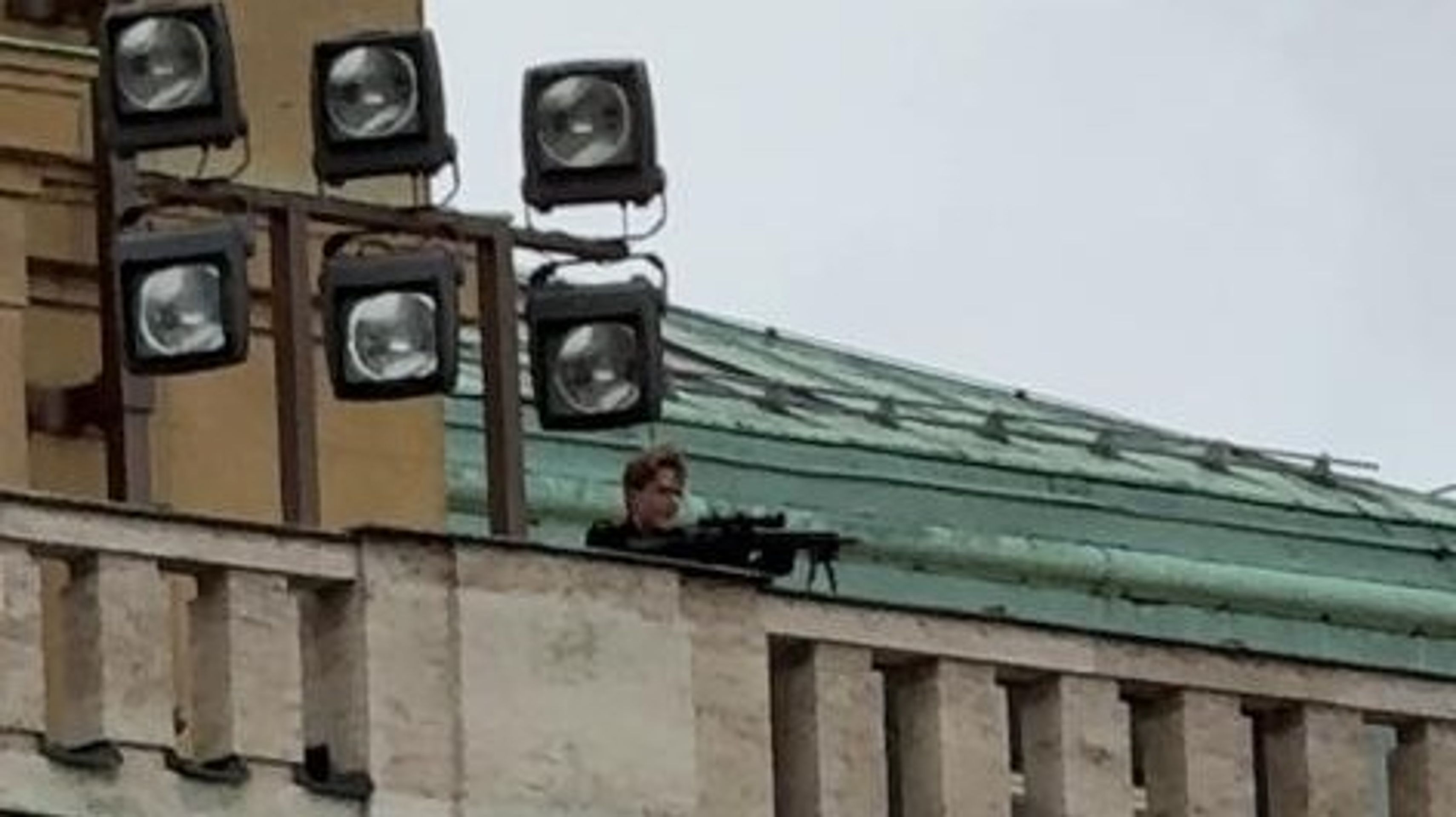 Střelba v Praze - Střelba na pražské škole (13/14)