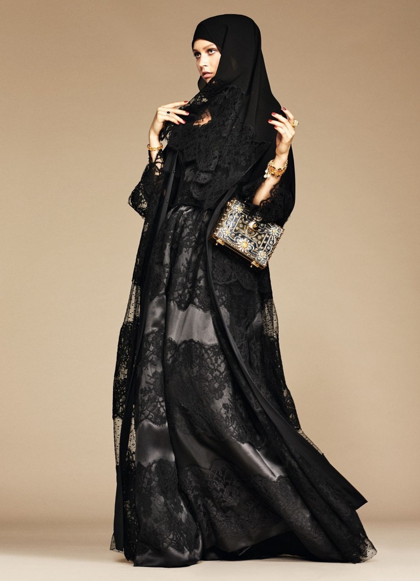 Kolekce Dolce & Gabbana pro muslimky - 4 - GALERIE: Kolekce Dolce & Gabbana pro muslimky (4/6)