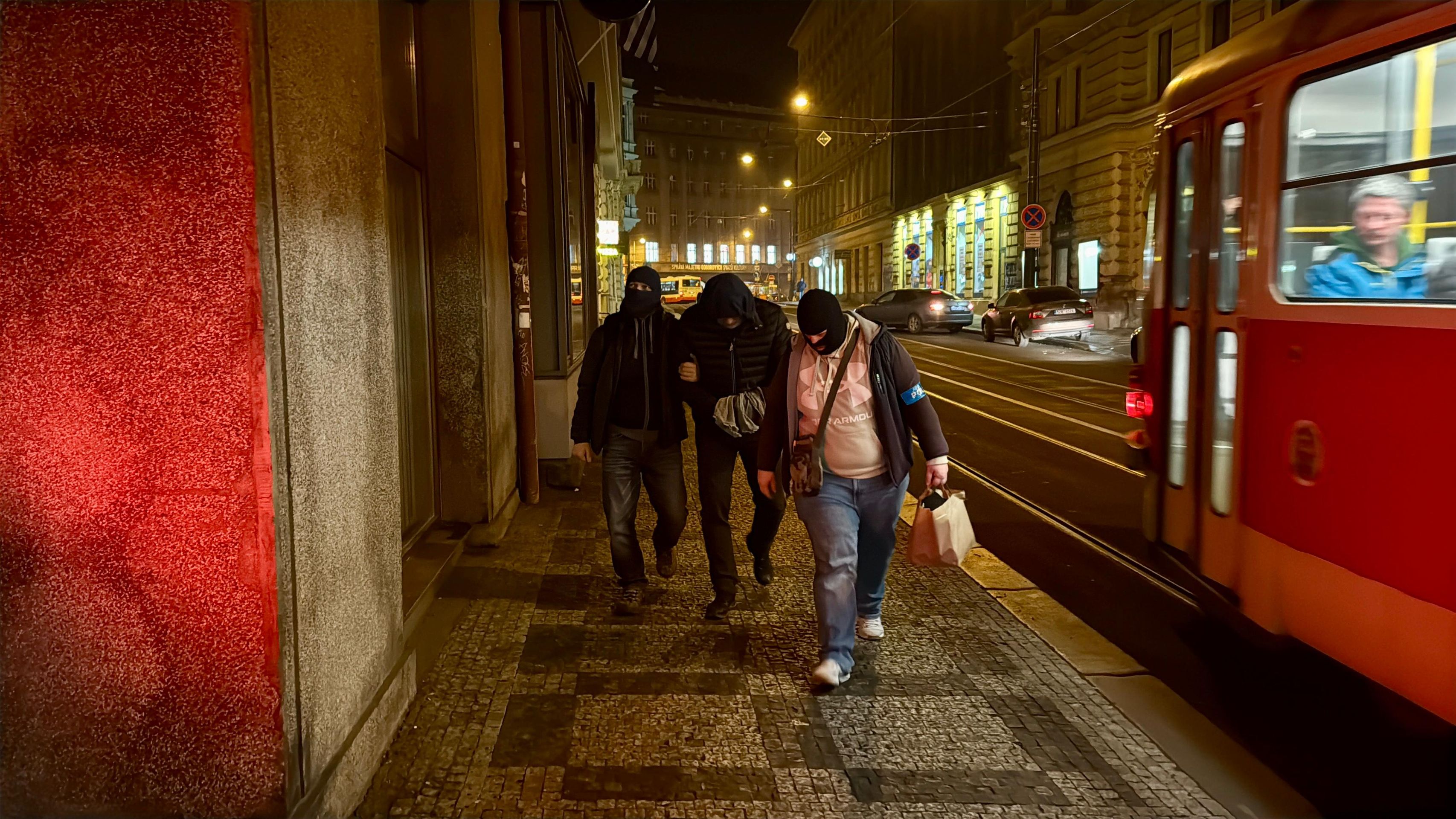 Výslech obviněných v kauze Motol - Zásah NCOZ v kauze FN Motol (4/20)