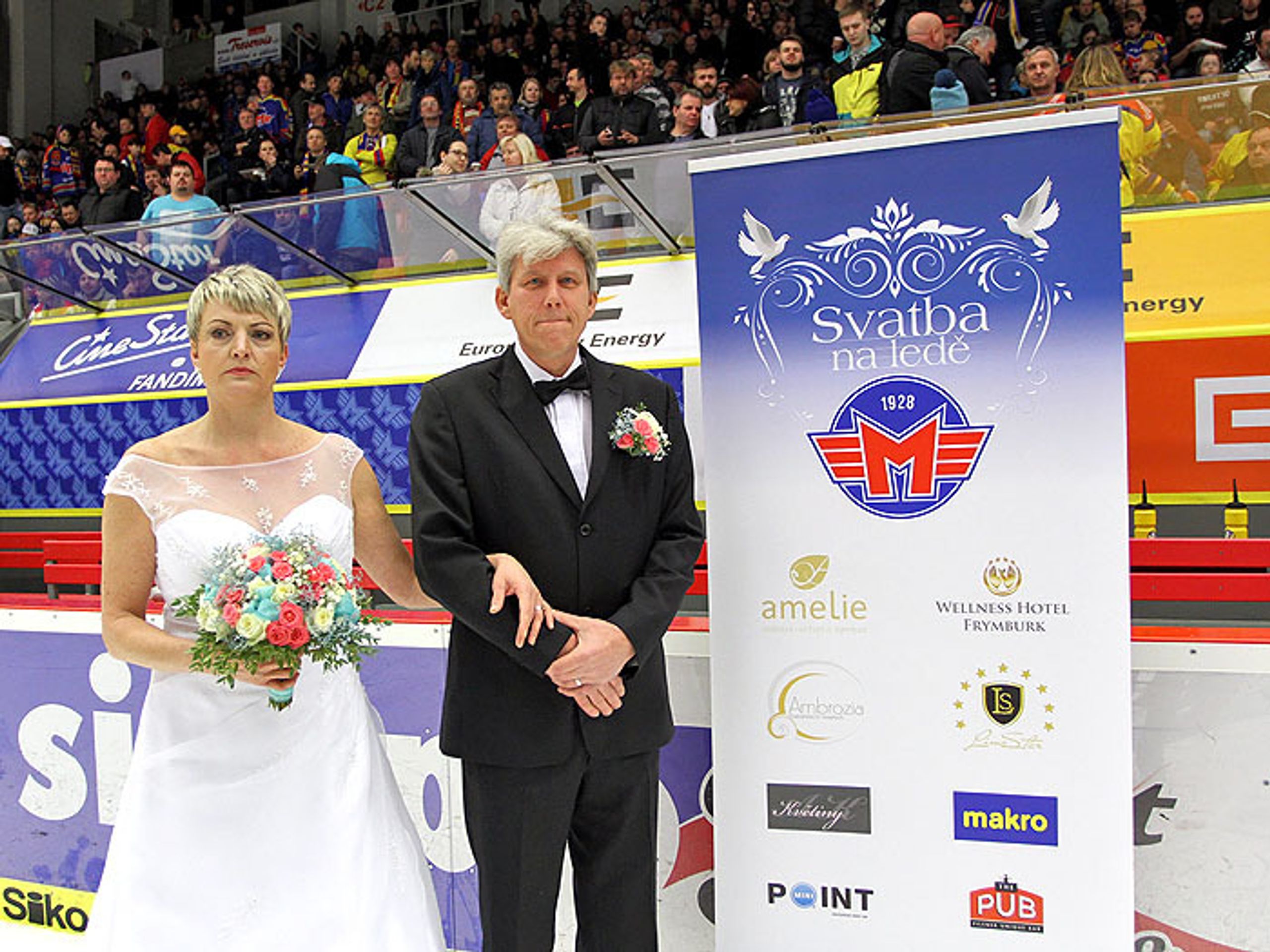 Hokejová svatba v Českých Budějovicích - 6 - GALERIE: Hokejová svatba v Českých Budějovicích (6/8)