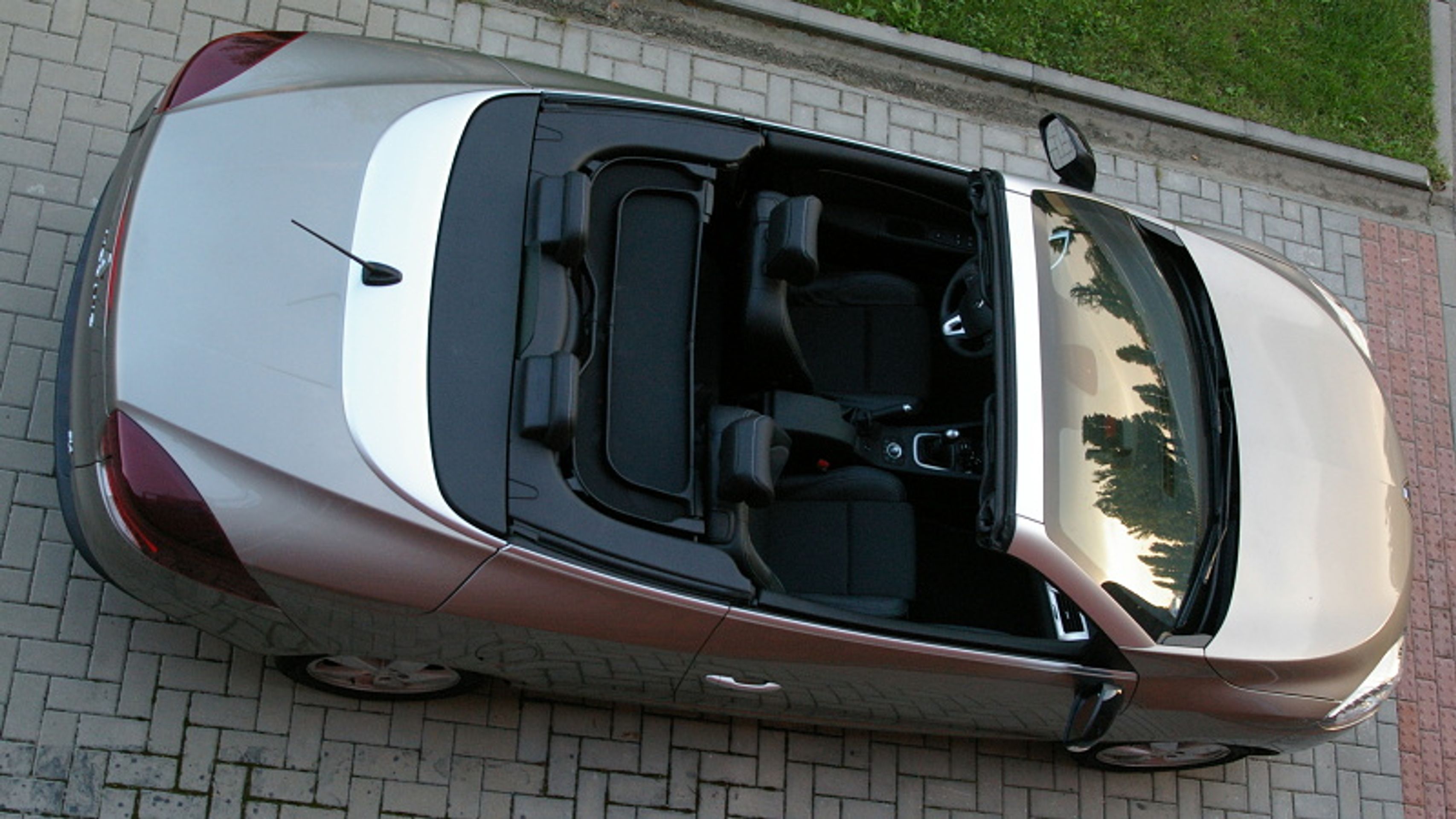 Renault Mégane CC - 8 - GALERIE Renault Mégane CC (8/8)