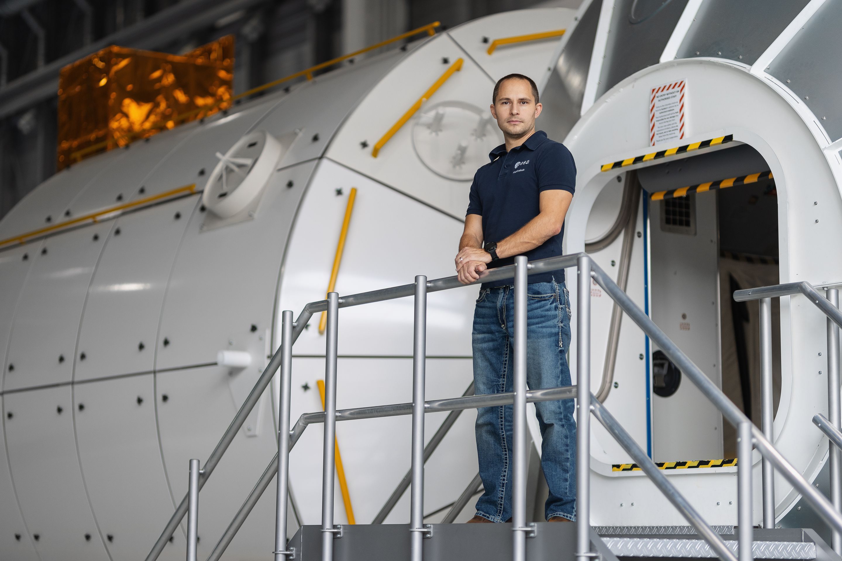 Český astronaut Aleš Svoboda zahajuje první fázi svého kosmického výcviku (1) - Český astronaut Aleš Svoboda zahajuje první fázi svého kosmického výcviku (7/7)