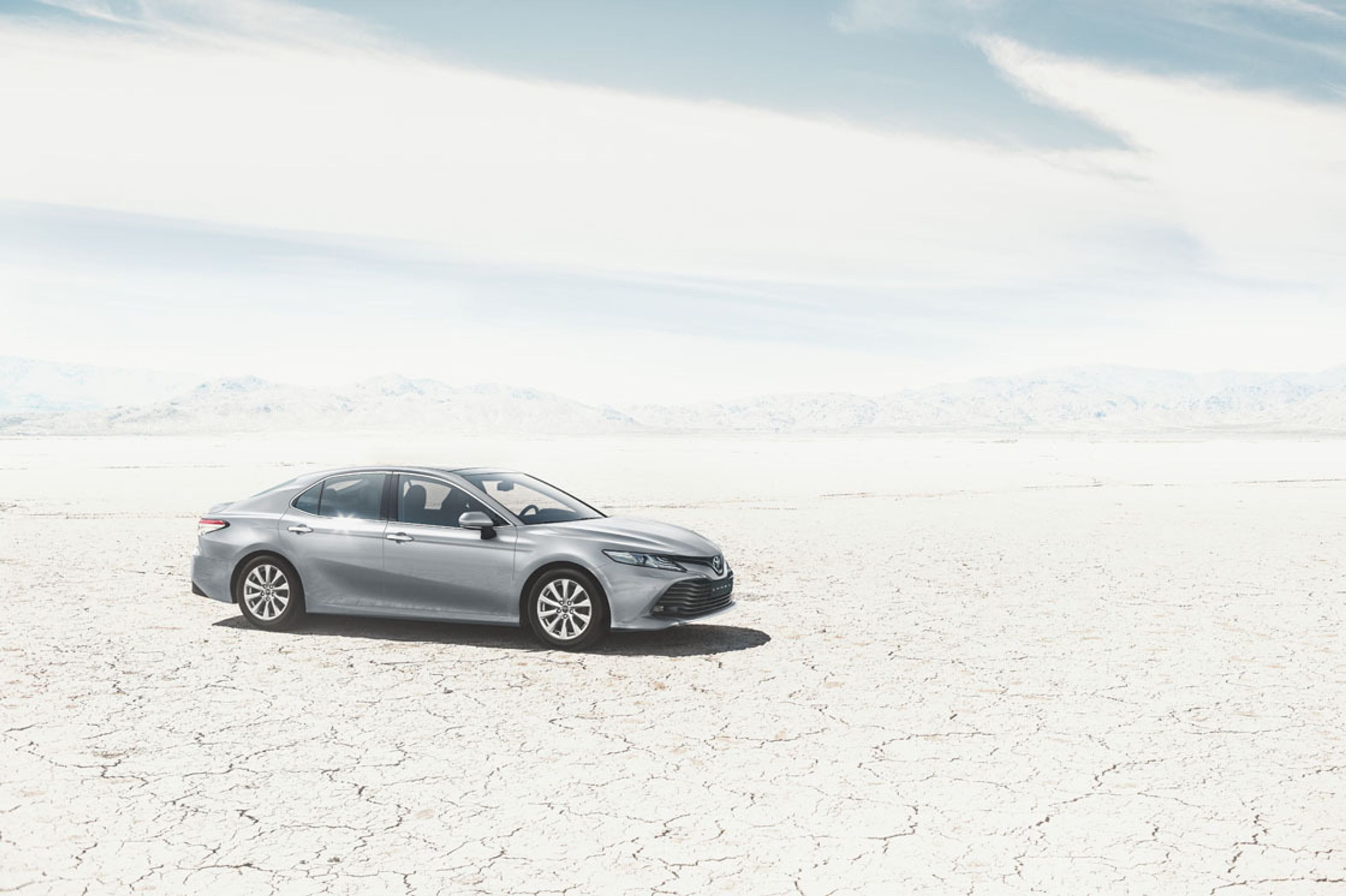 Toyota Camry - 31 - Fotogalerie: Toyota Camry se po letech vrací do Evropy (6/19)