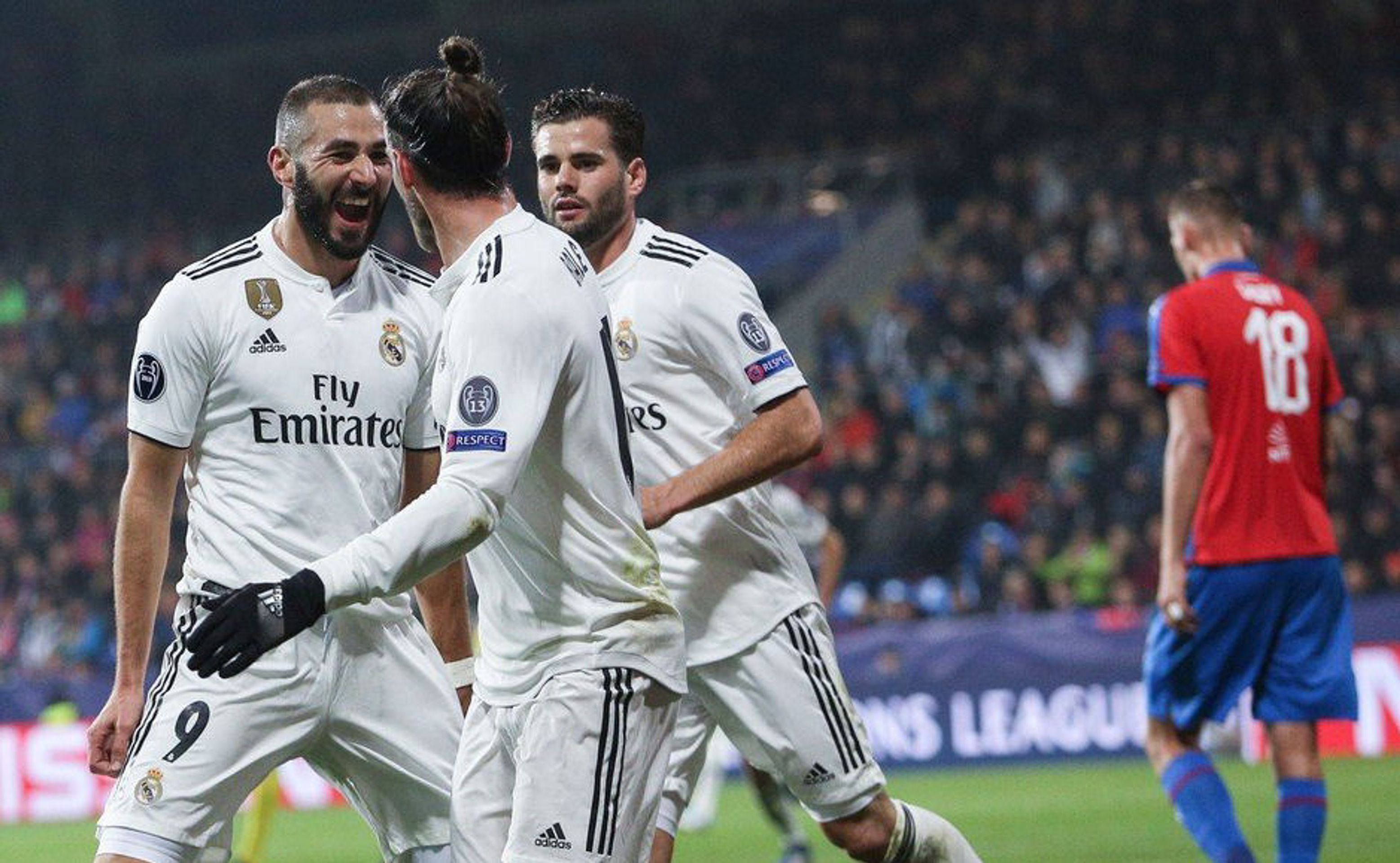 Real Madrid vs. Viktoria Plzeň - GALERIE: Fanoušci mají jasno, proč Plzeň vysoko prohrála s Realem (3/5)