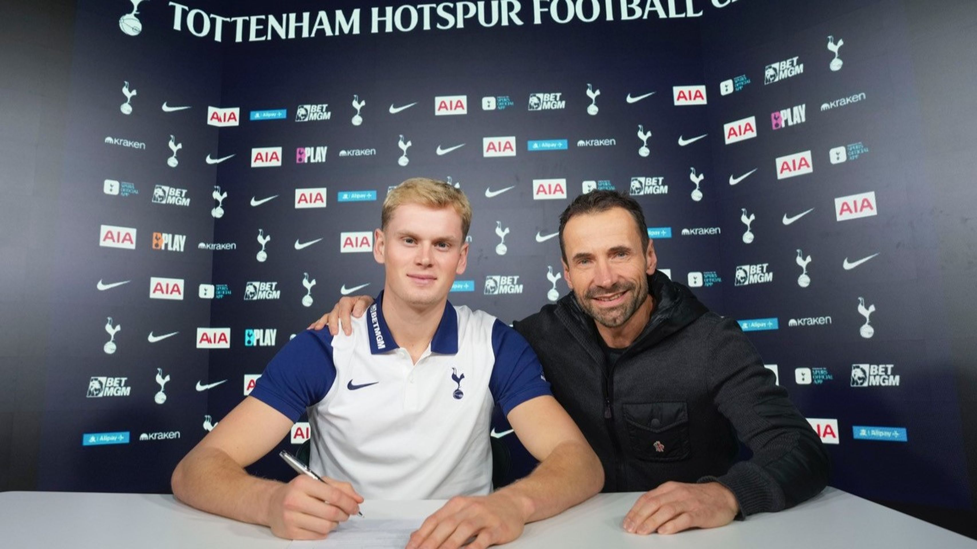 Antonín Kinský v Tottenhamu - Antonín Kinský v Tottenhamu (5/7)