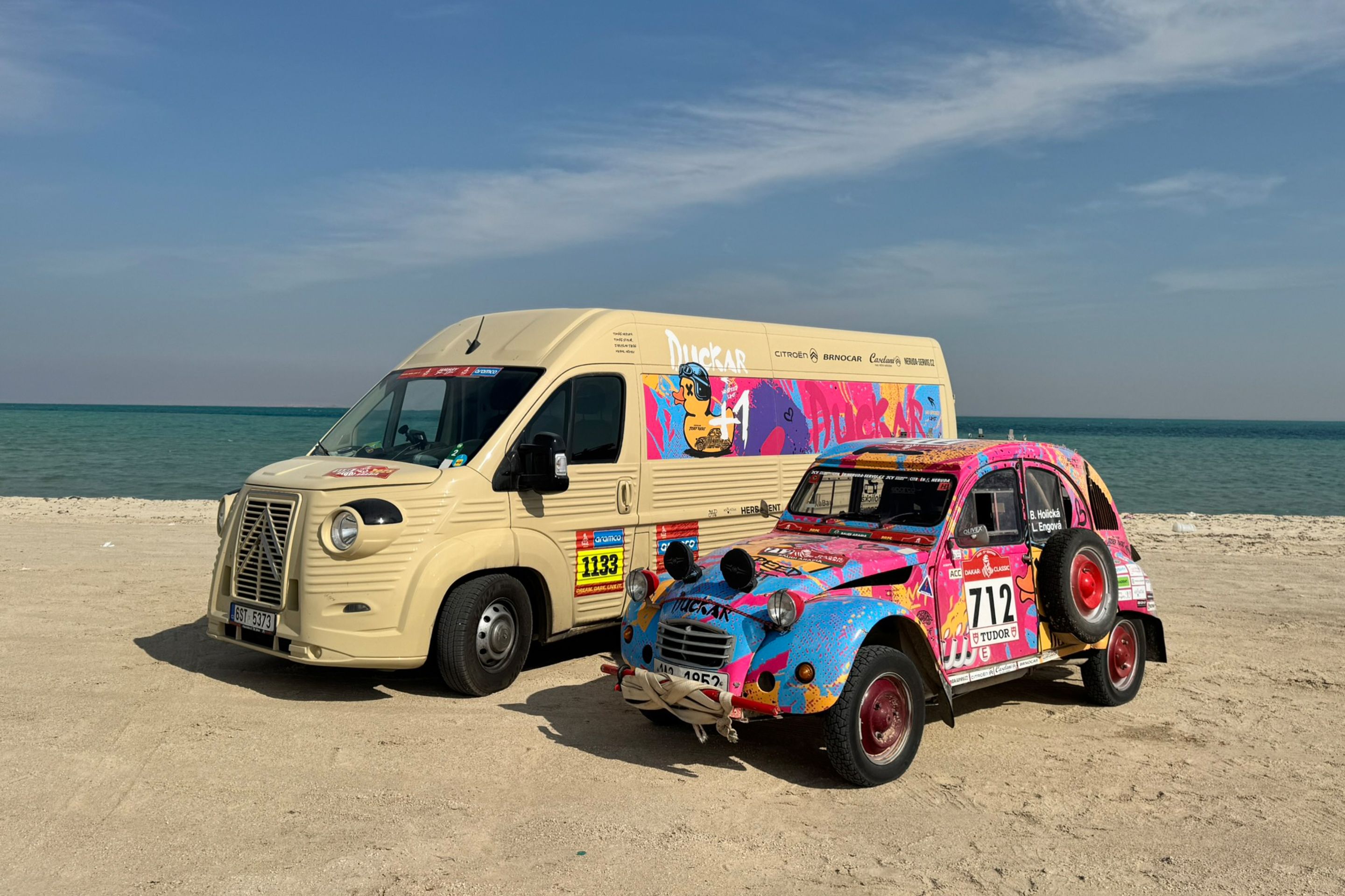 Duckar na Dakaru - Citroëny v retro stylu karosárny Caselani (16/17)
