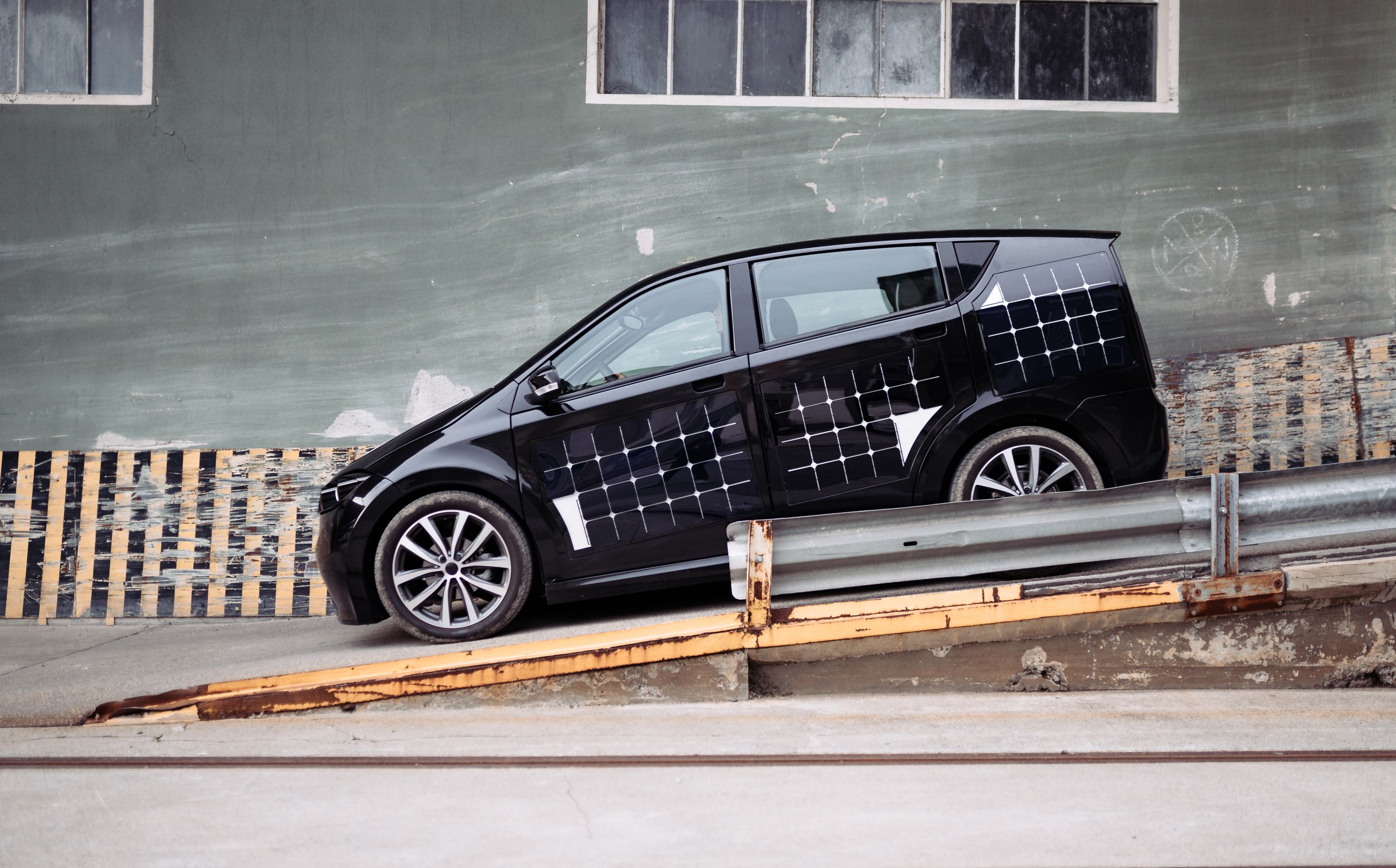 Sion, prototyp auta na solární pohon - 26 - Fotogalerie: Tohle může být auto budoucnosti (2/18)