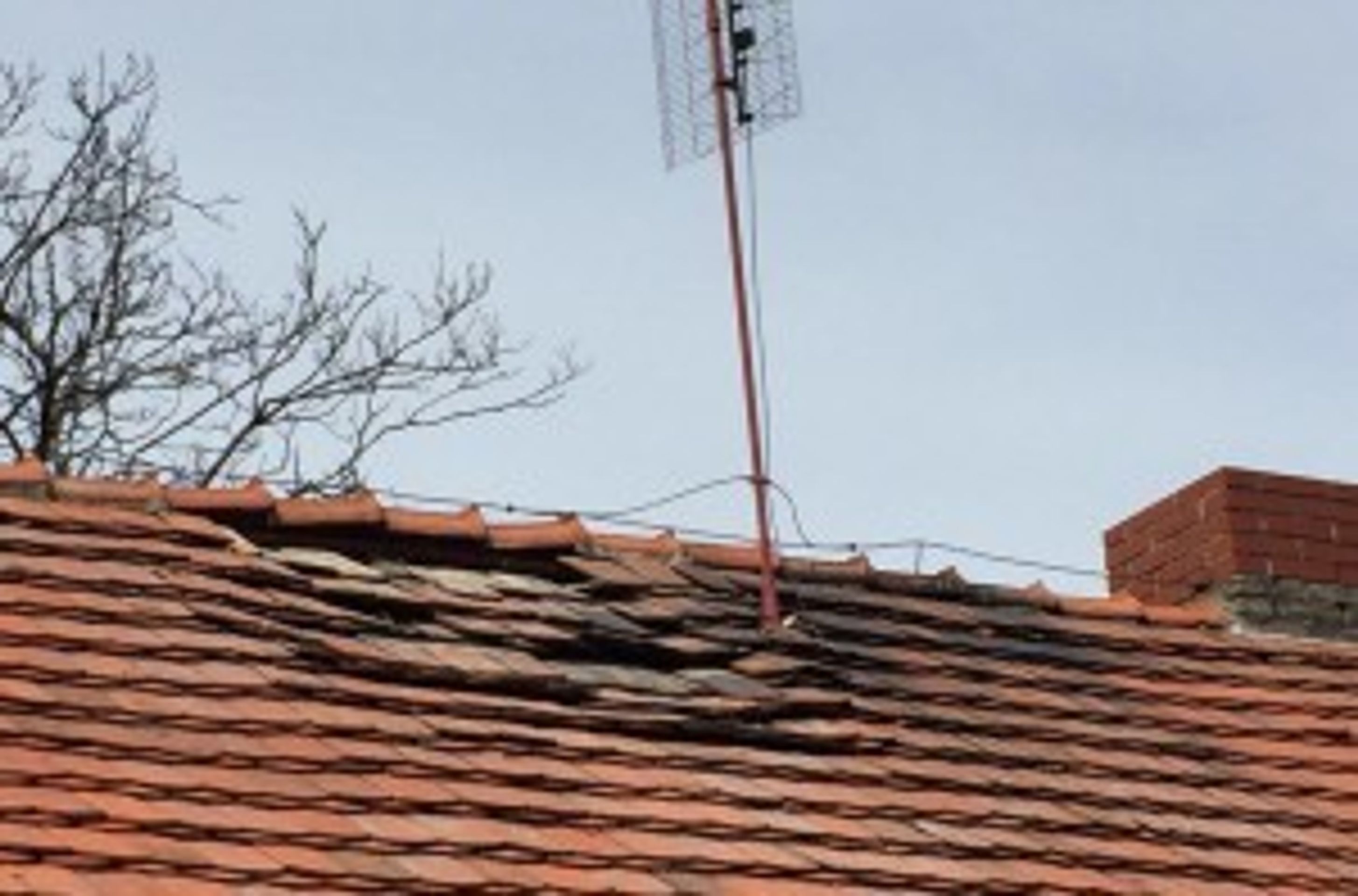 Výbuch propanbutanové láhve - 4 - GALERIE: Exploze propanbutanové lahve v domě v Podbrdech (2/5)