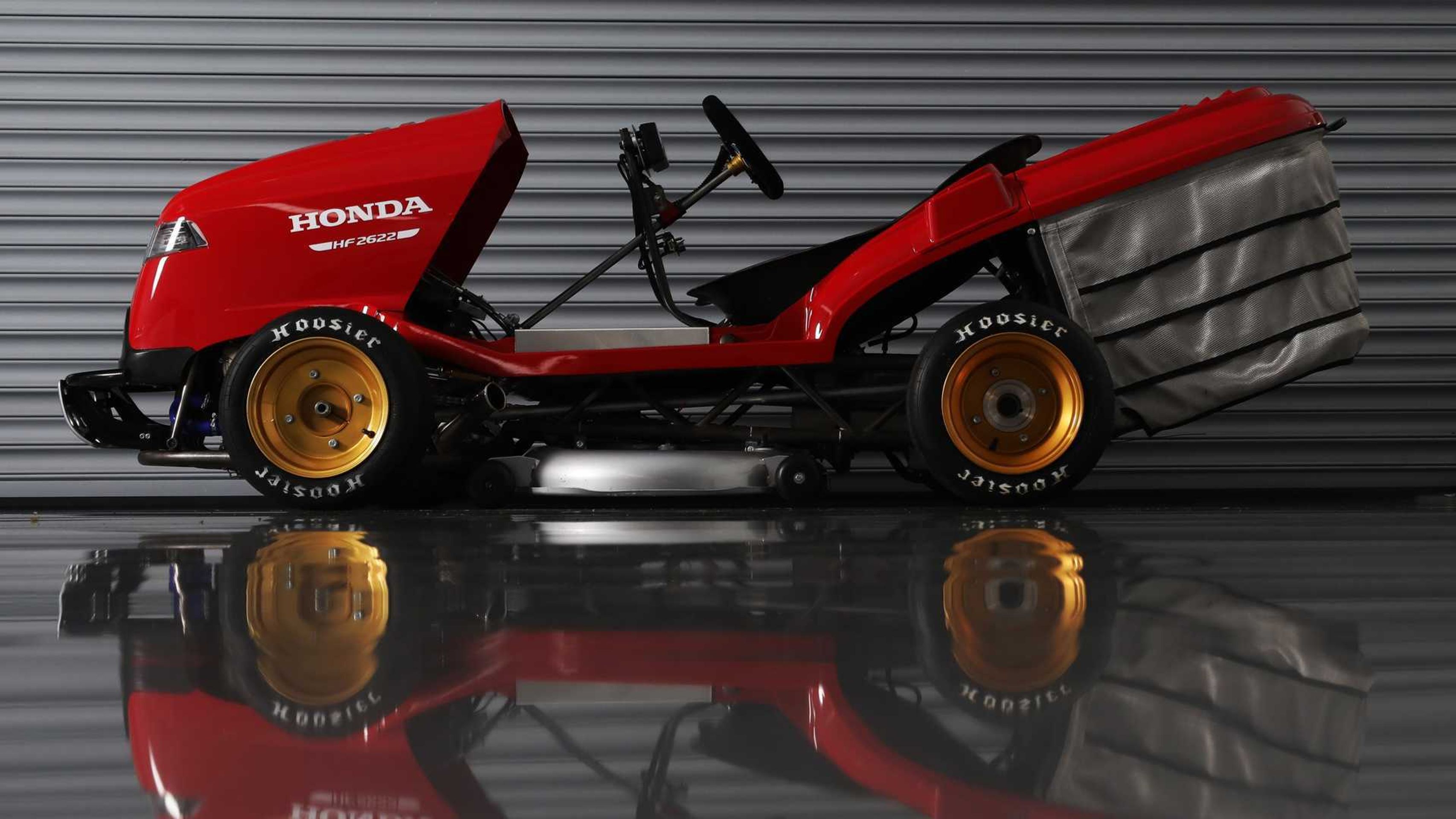 Honda Mean Mower V2 - 18 - Fotogalerie: Nejrychlejší sekačka na světě (4/9)