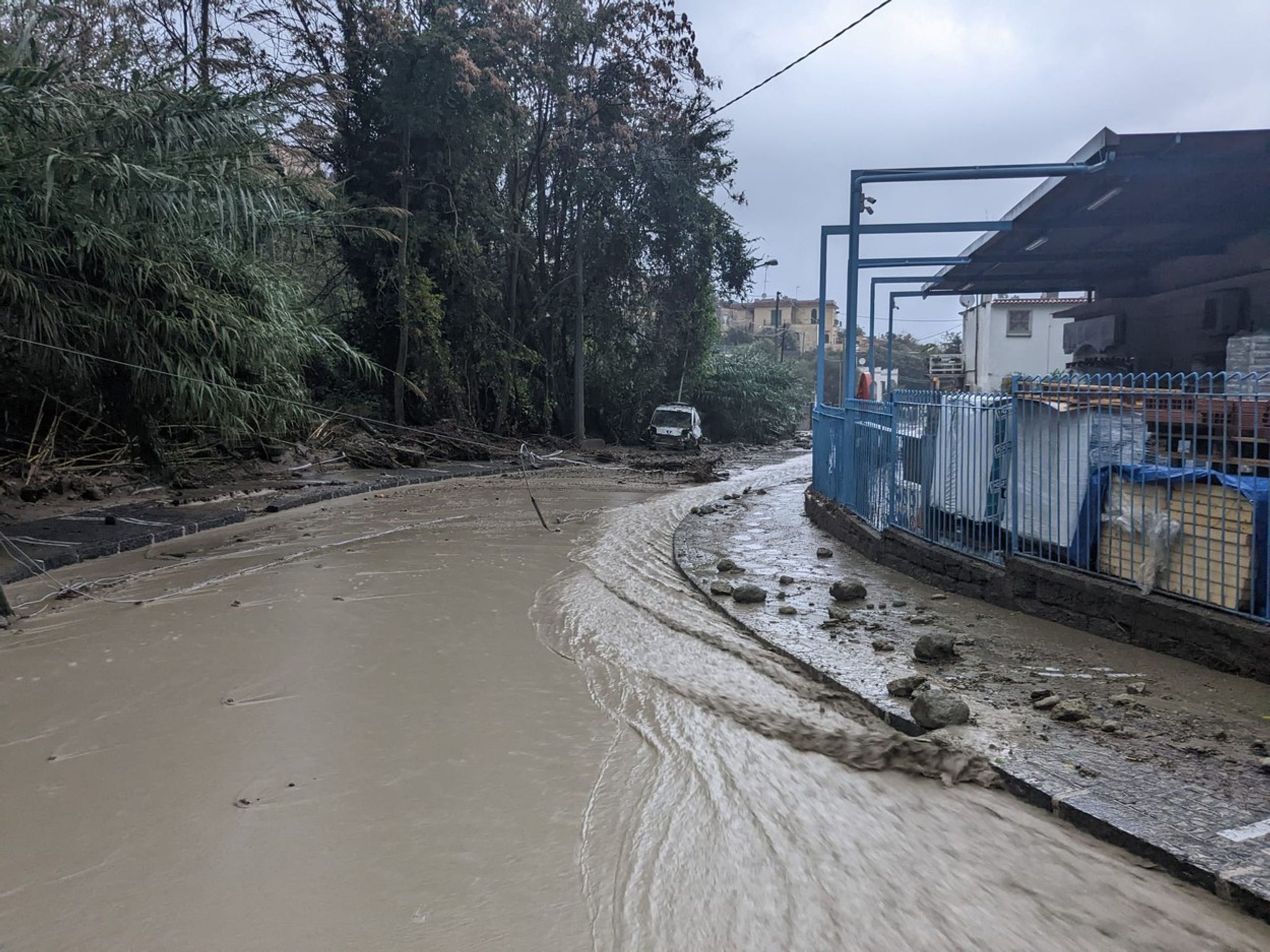 Sesuv půdy na ostrově Ischia - Sesuv půdy v Itálii (2/4)