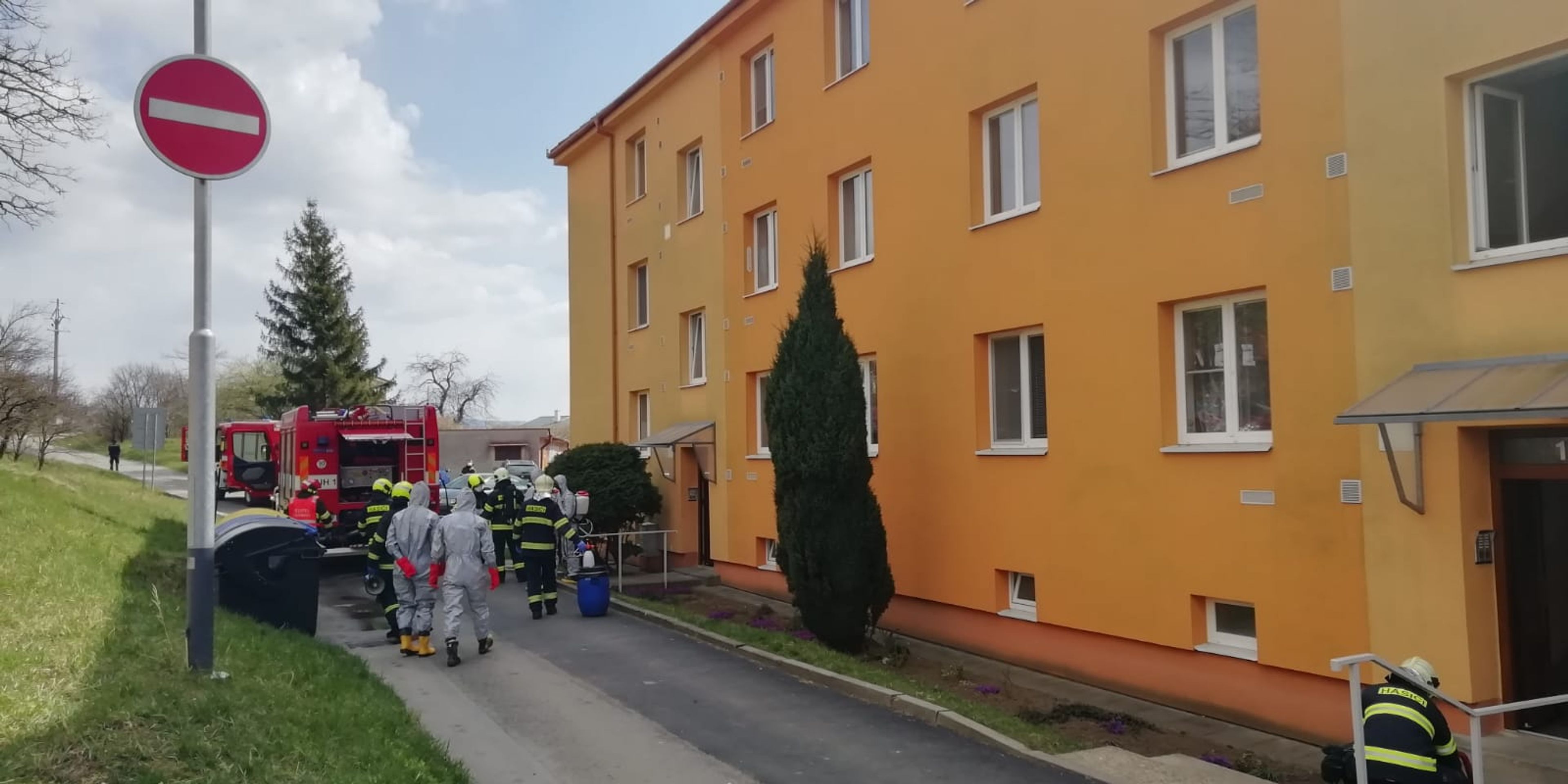 Dezinfikování bytových domů v Uherském Brodu - GALERIE: Dezinfikování bytových domů v Uherském Brodu (4/4)