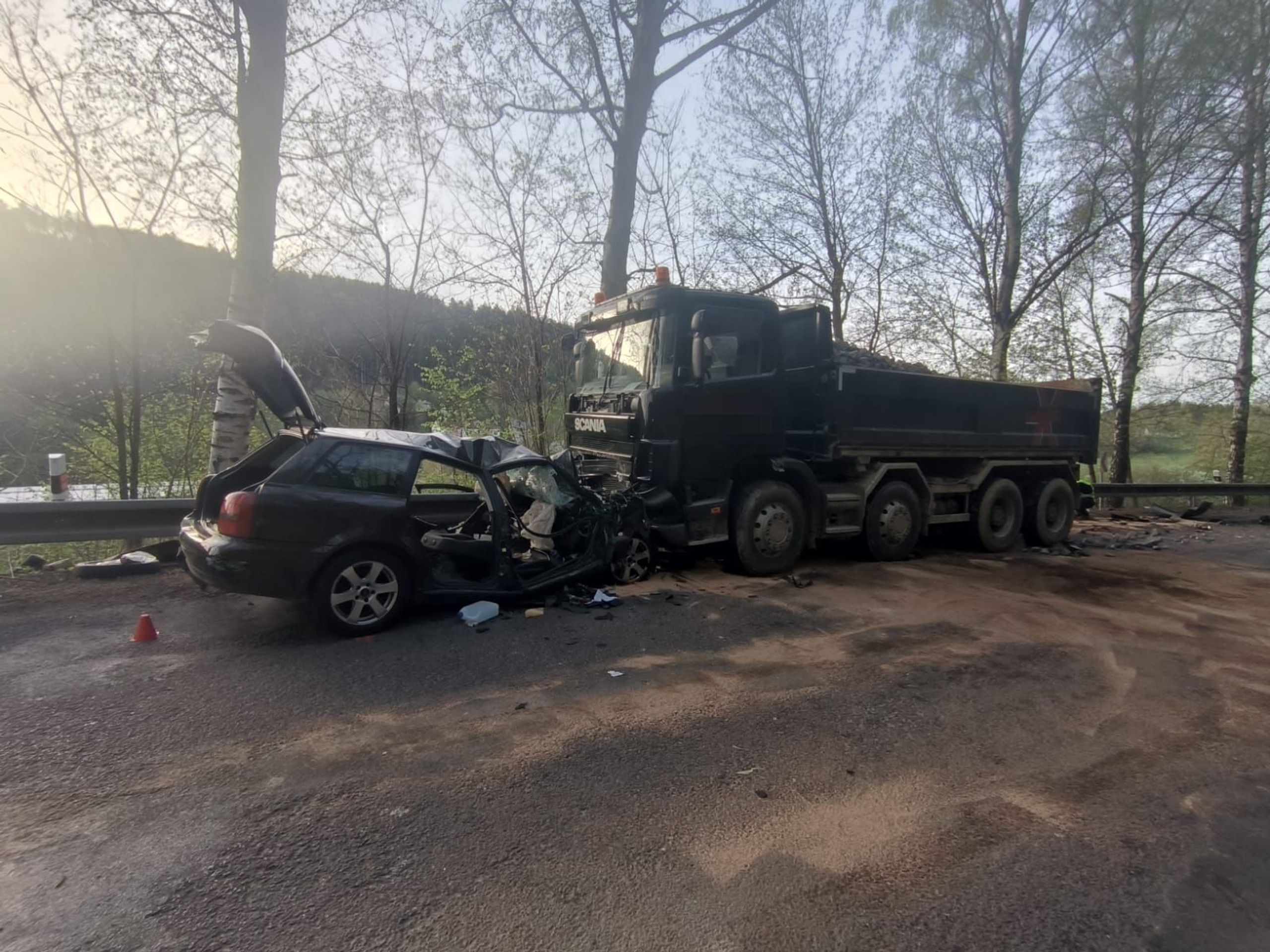 Smrtelná nehoda v Pardubickém kraji - Při nehodách zahynuli mladý řidič a motorkář (3/3)