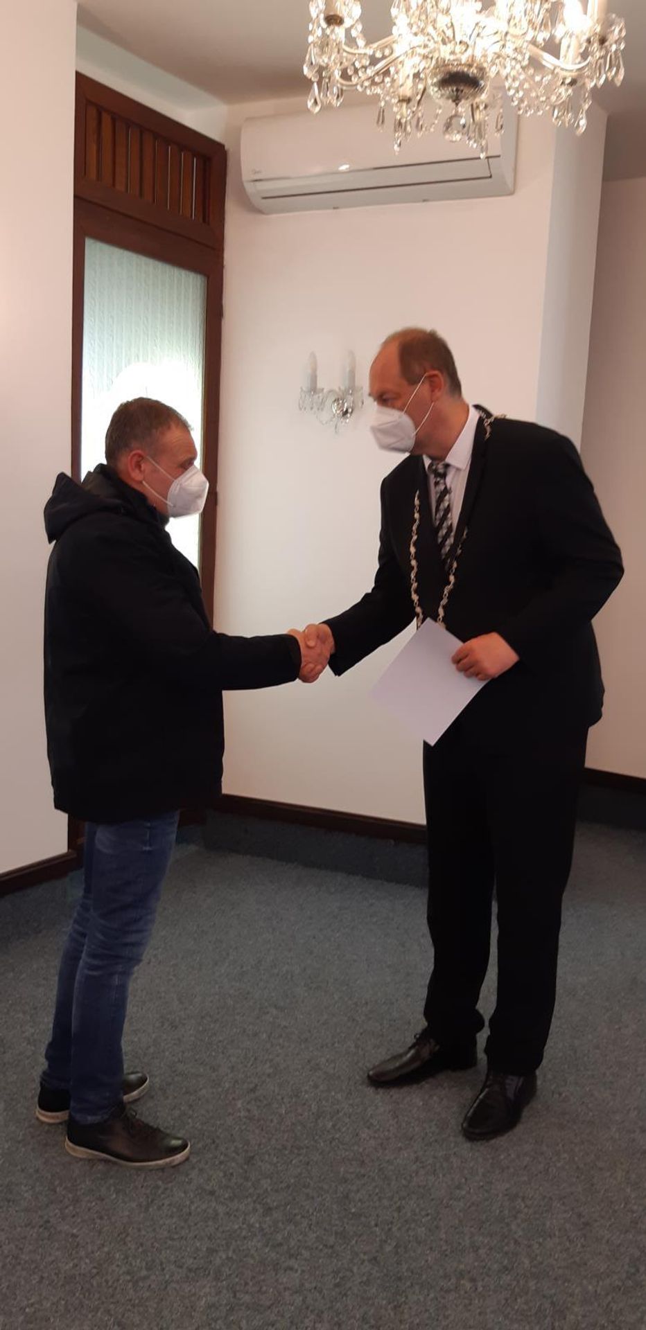 Ocenění pro zachránce dětí z Žamberka - 5 - GALERIE: Zachránce dětí z Žamberka dostal ocenění (3/5)