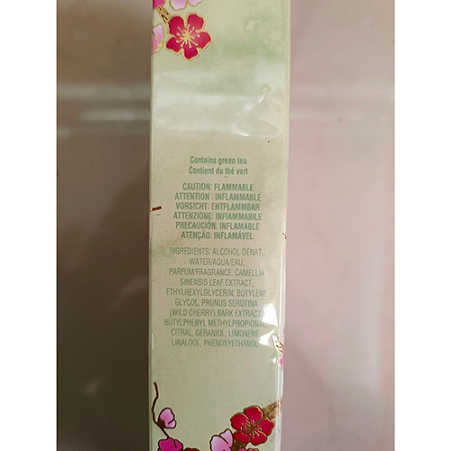 Toaletní voda Elizabeth Arden Green Tea Cherry Blossom (2) - Zdraví nebezpečná kosmetika (25/27)
