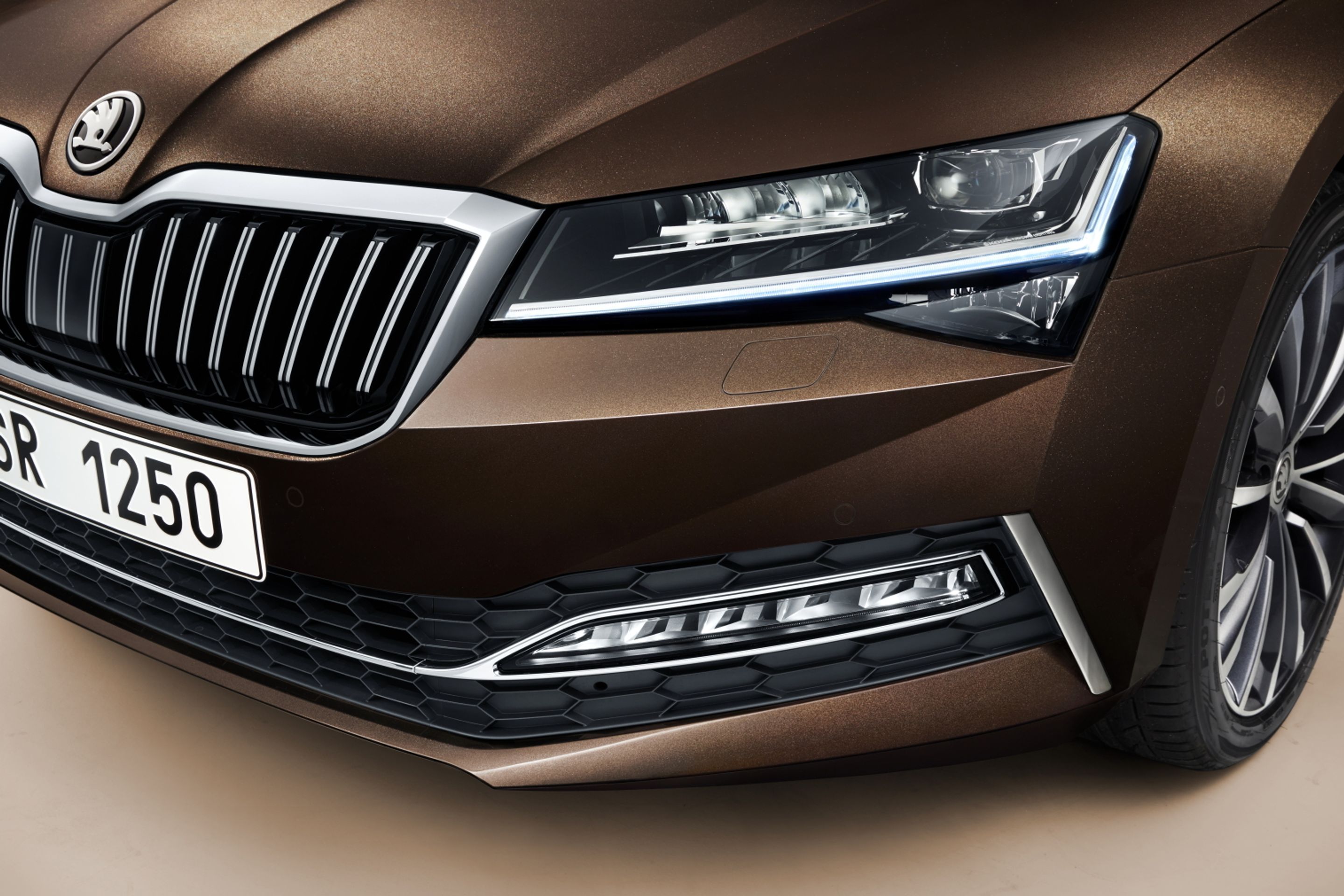 Modernizovaná Škoda Superb - 22 - Fotogalerie: Modernizovaná Škoda Superb (15/25)