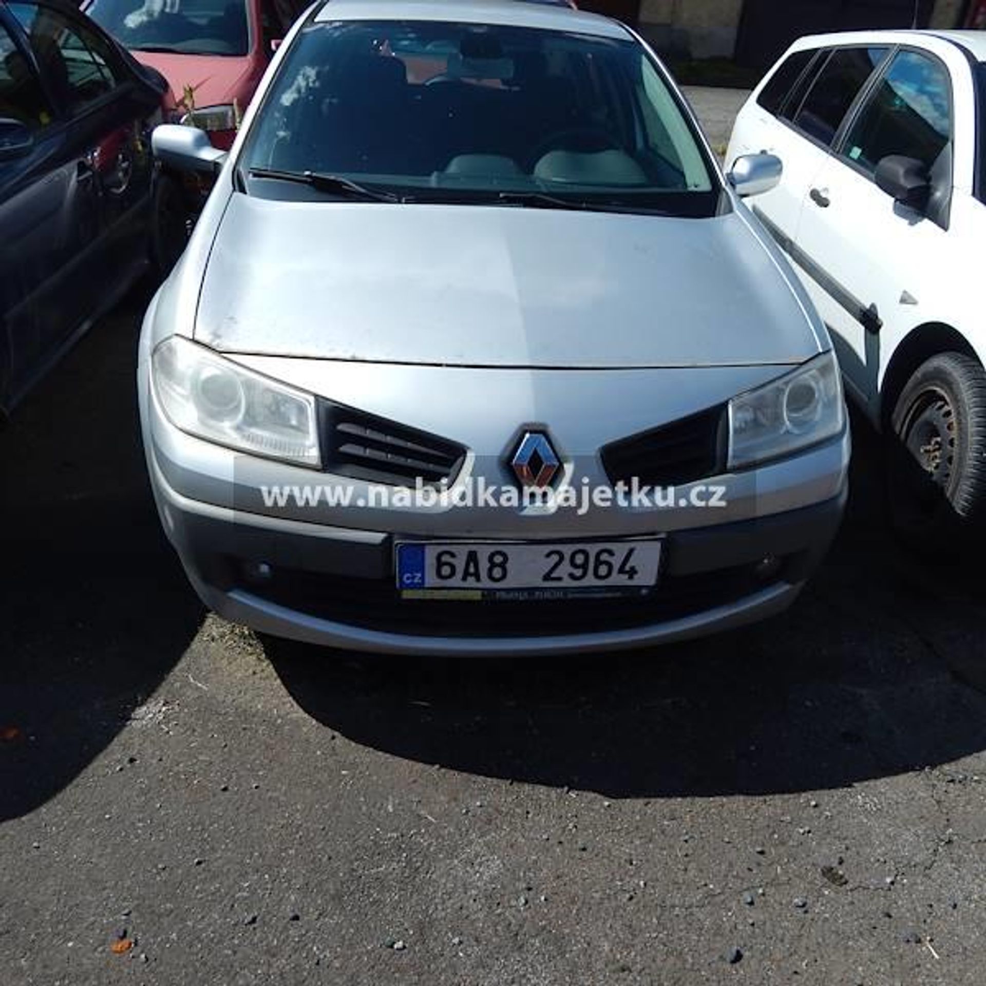 RENAULT MEGANE, RZ 6A8 2964 - 26 800,00 KČ - GALERIE: Dražby aut (5/9)