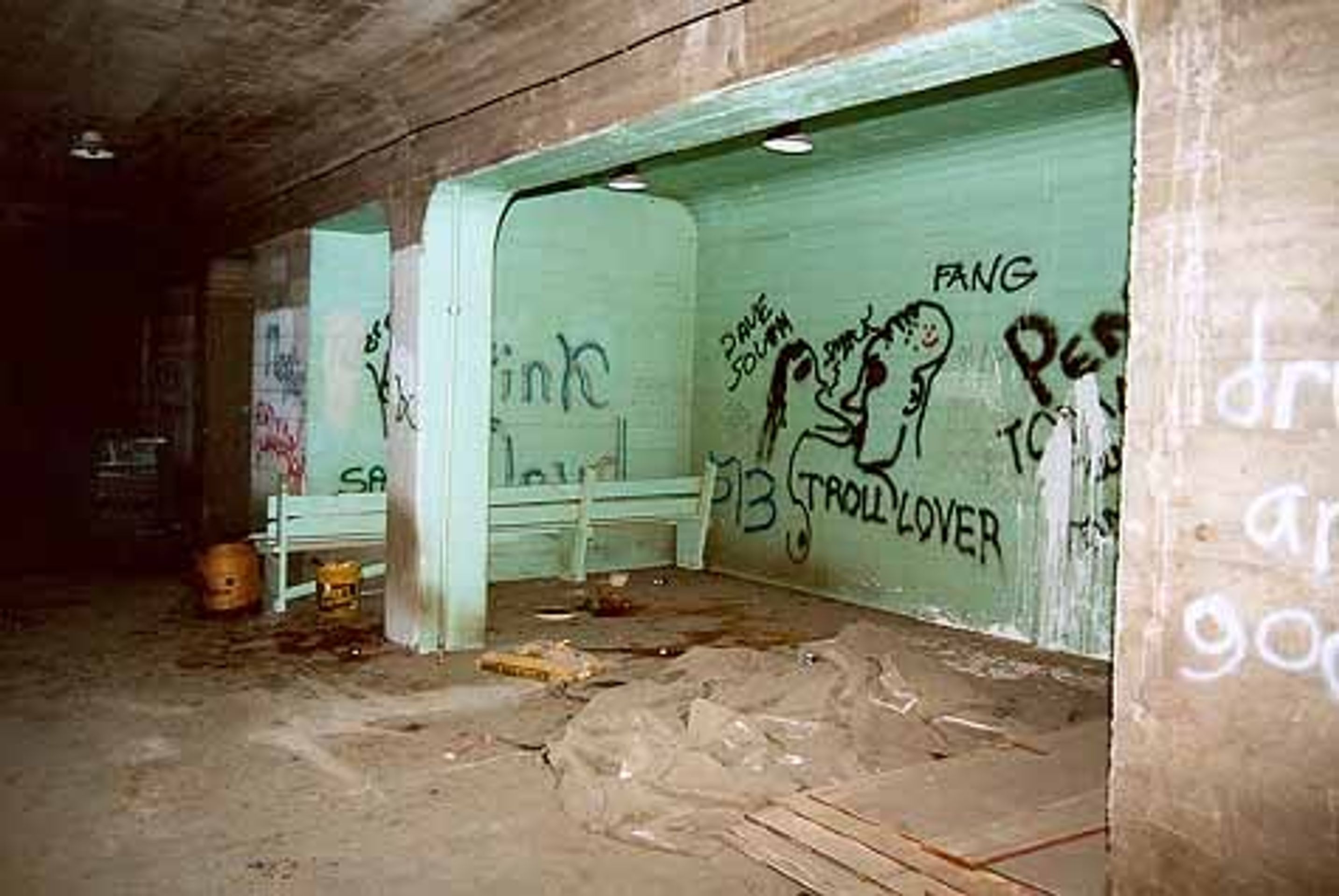 Opuštěné metro - 9 - GALERIE: Opuštěné metro (9/20)