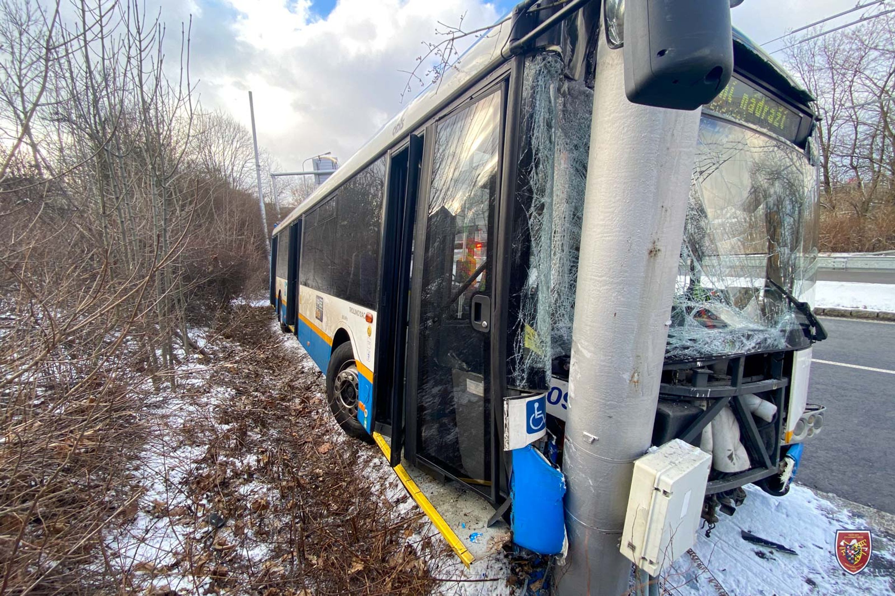 Nehoda trolejbusu v Ostravě - Nehoda trolejbusu v Ostravě (6/6)