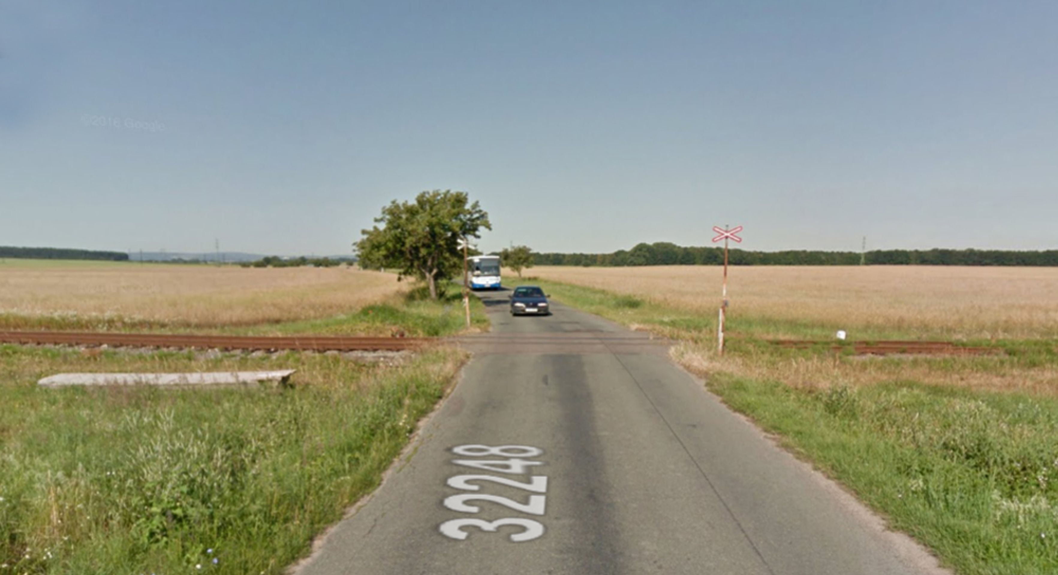 Nebezpečné přejezdy: P 5026, Chrudim - Borohrádek, Pardubický kraj - přejezd bez světel, řešení: se závorami. DŮVOD: Silnice III. tř. rozhledové poměry bez závad, vícenásobné střetnutí na přejezdu - GALERIE: Nebezpečné přejezdy - Královéhradecký kraj, Pardubický kraj, Olomoucký kraj, Moravskoslezský kraj (10/17)