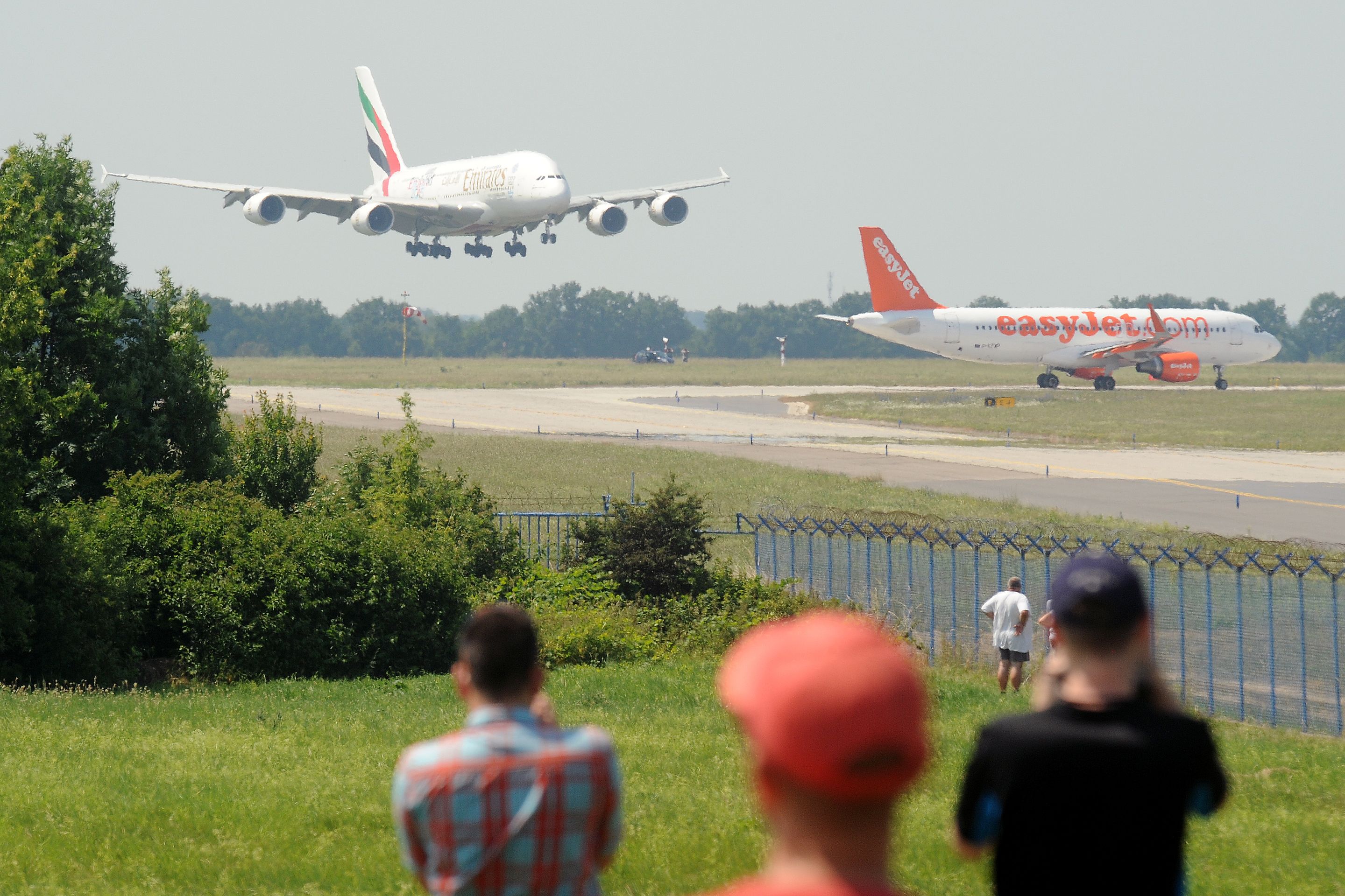 Přílet Airbusu A380 do Prahy - 3 - GALERIE: Přílet Airbusu A380 do Prahy (3/7)