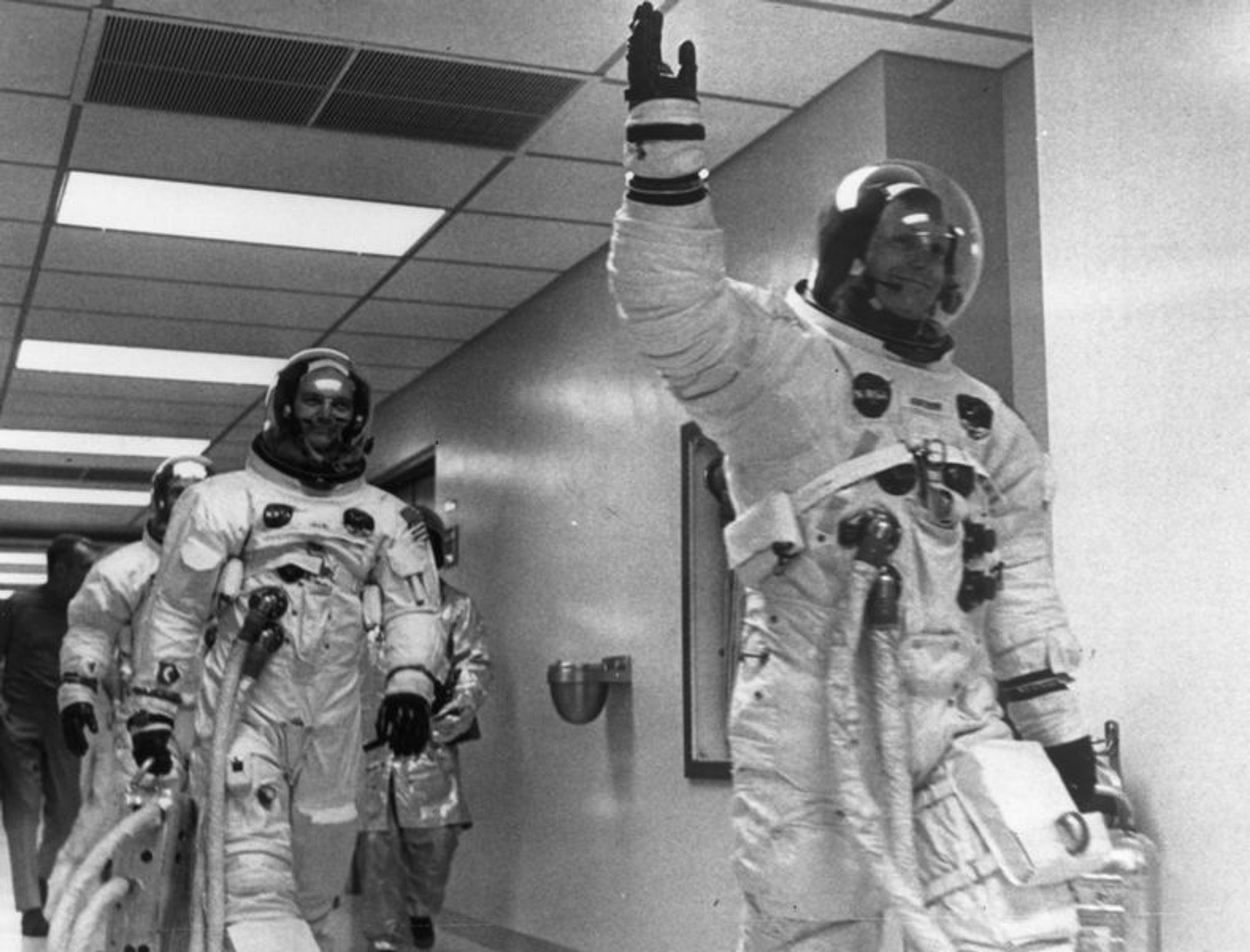 Neil Armstrong na měsíci - 10 - NASA chystá výprodej. Je libo záznam EKG prvního muže na měsíci? (7/16)