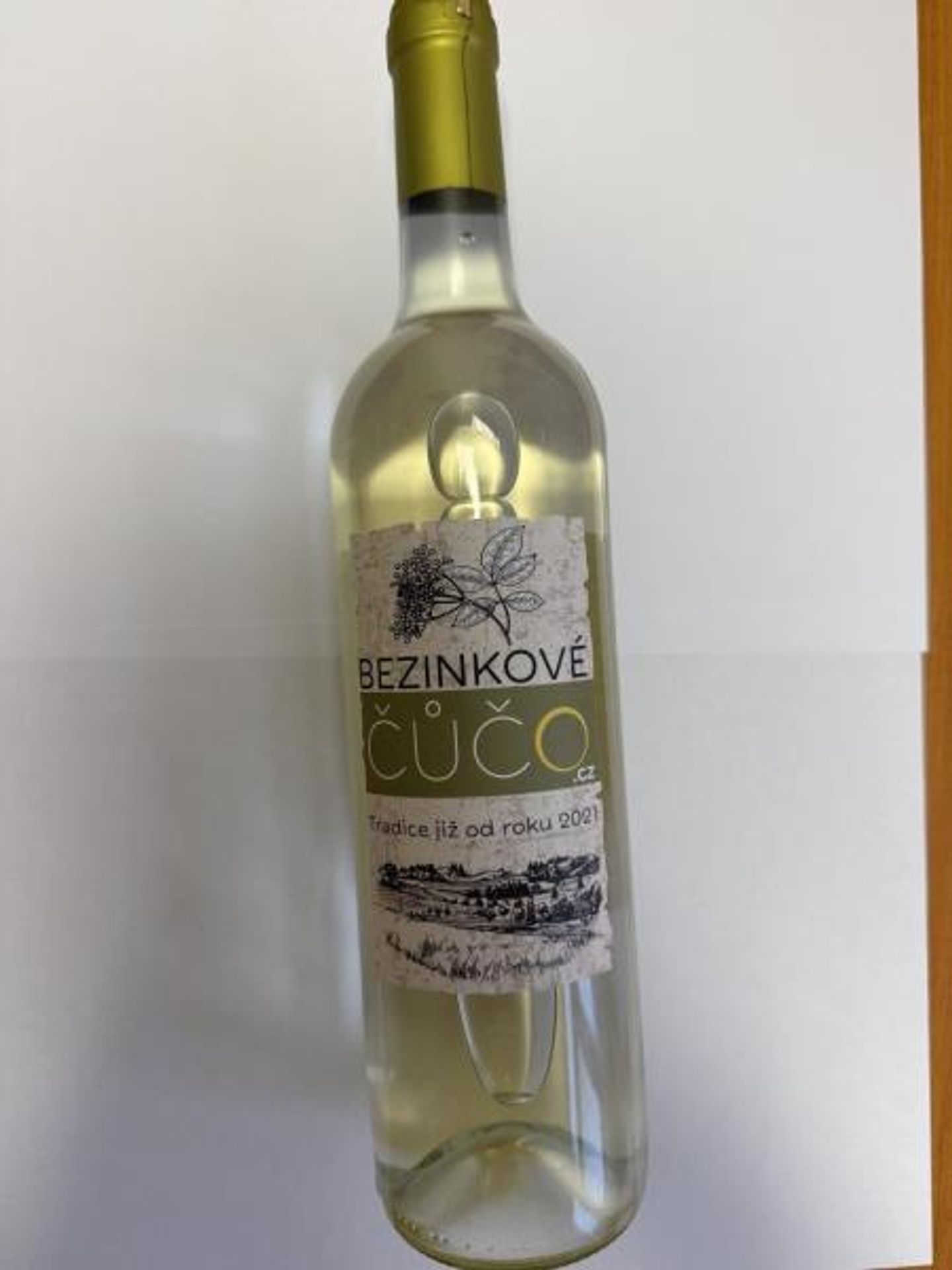 BEZINKOVÉ ČŮČO - bylinné víno, vyrobeno v ČR, 11,5%obj., 0,75l (1) - Závadné potraviny (10/34)