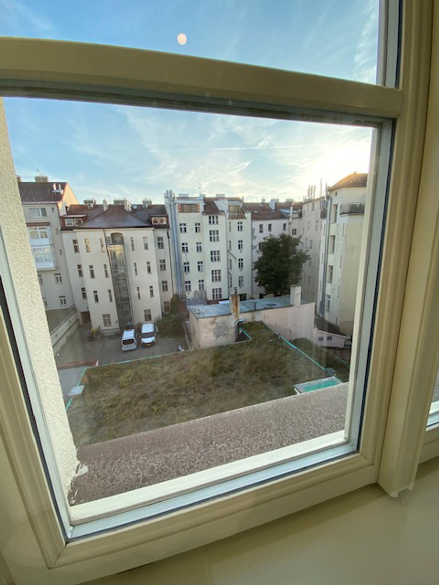 Lublaňská 18, Praha 2 (2) - Praha spouští elektronické aukce městských bytů (33/37)