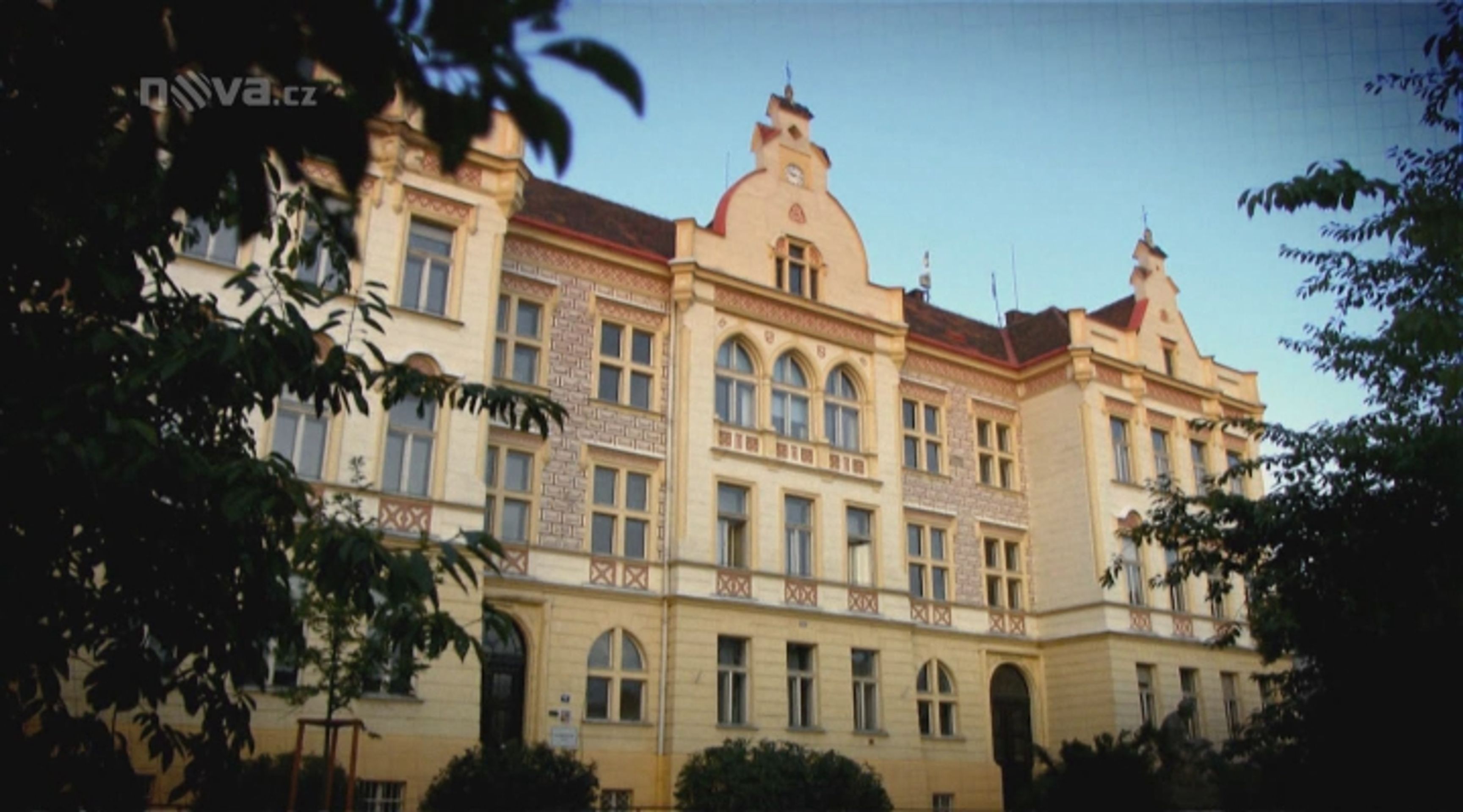 2013-10-21_gympl_ukazka_82_01 - VTHUMB - GALERIE: Čtyřnásobná vražda v Brně Ivanovicích - místo činu (2/8)