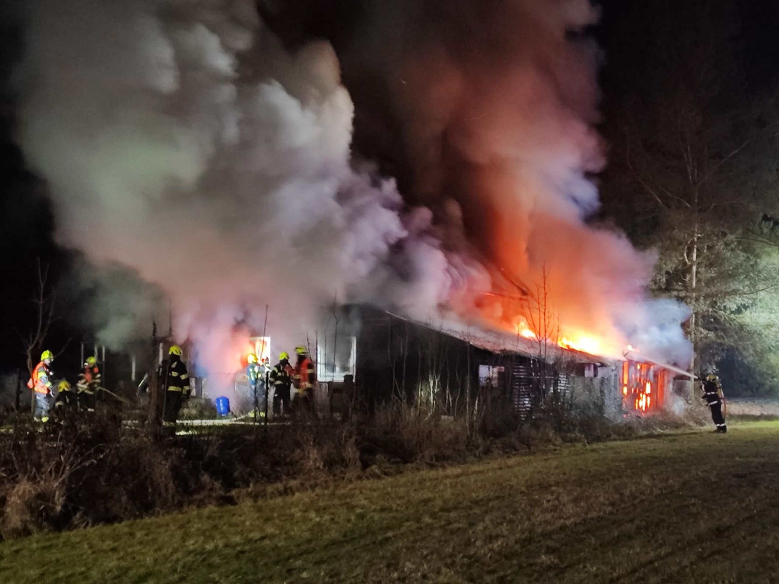 Požár domu v Brandýse nad Orlicí - Požár domu na Orlickoústecku (3/9)