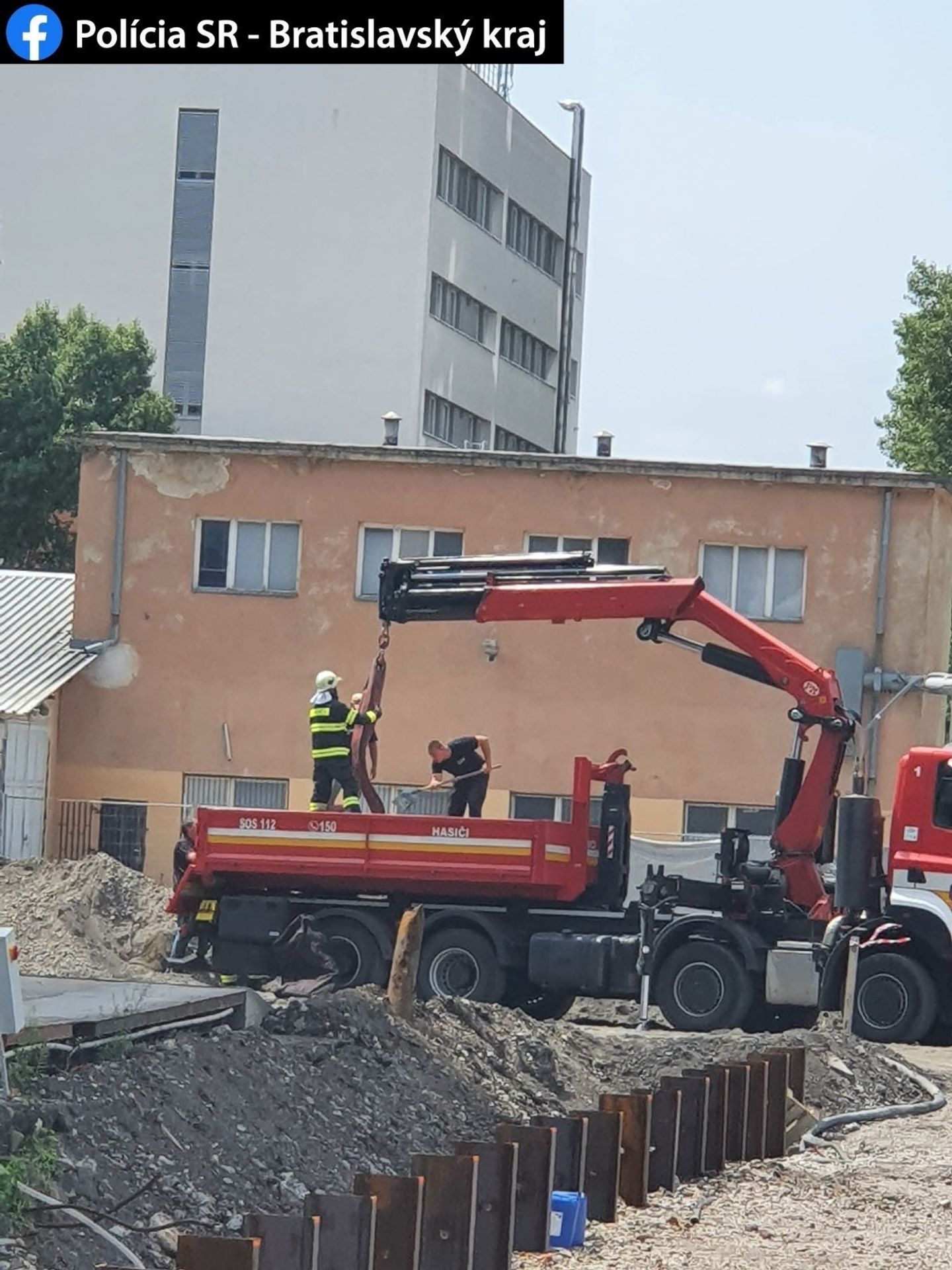 Bomba v centru Bratislavy - 2 - GALERIE: Bomba v centru Bratislavy (1/5)