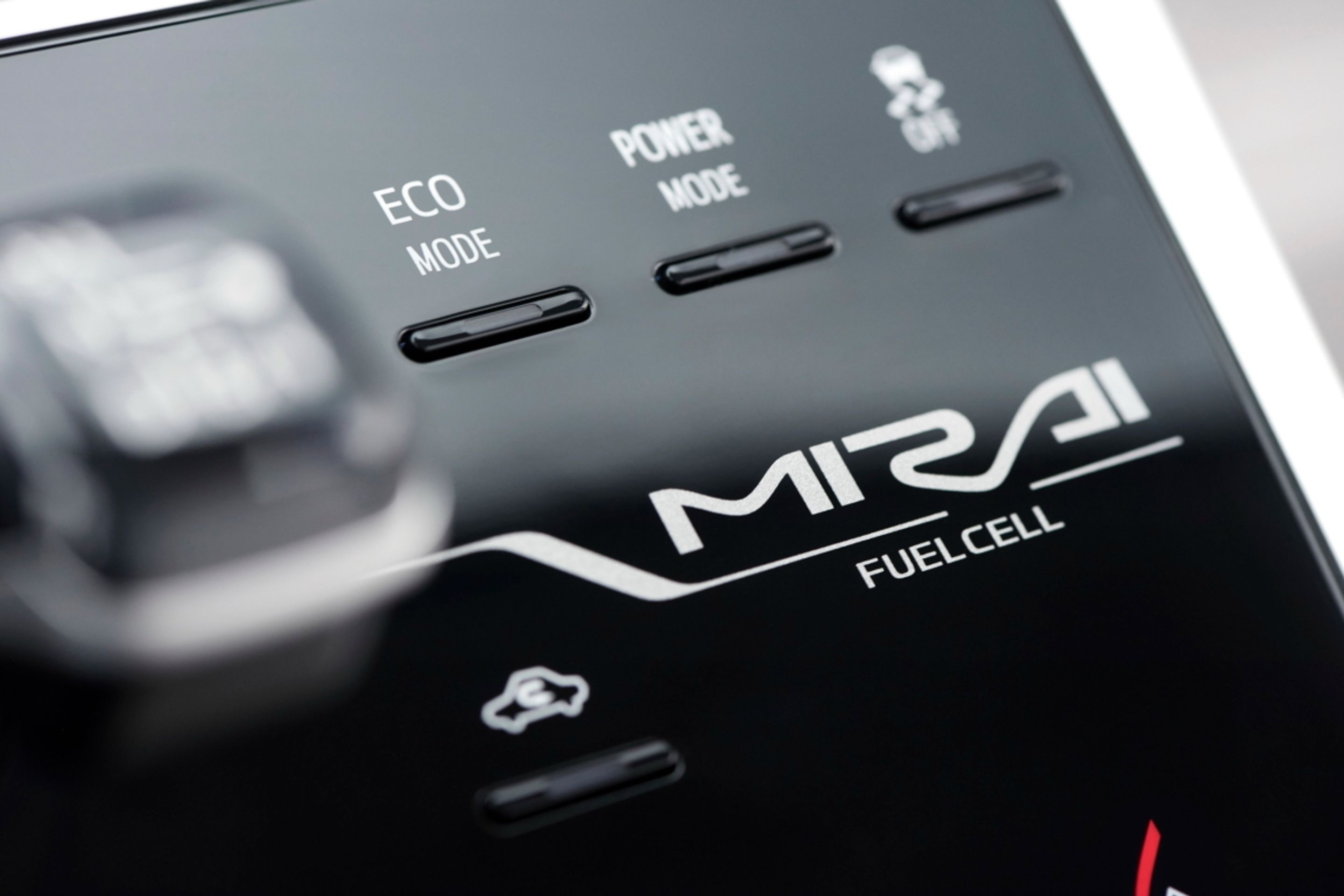 Toyota Mirai - 25 - Fotogalerie: Vodíková Toyota Mirai (21/26)