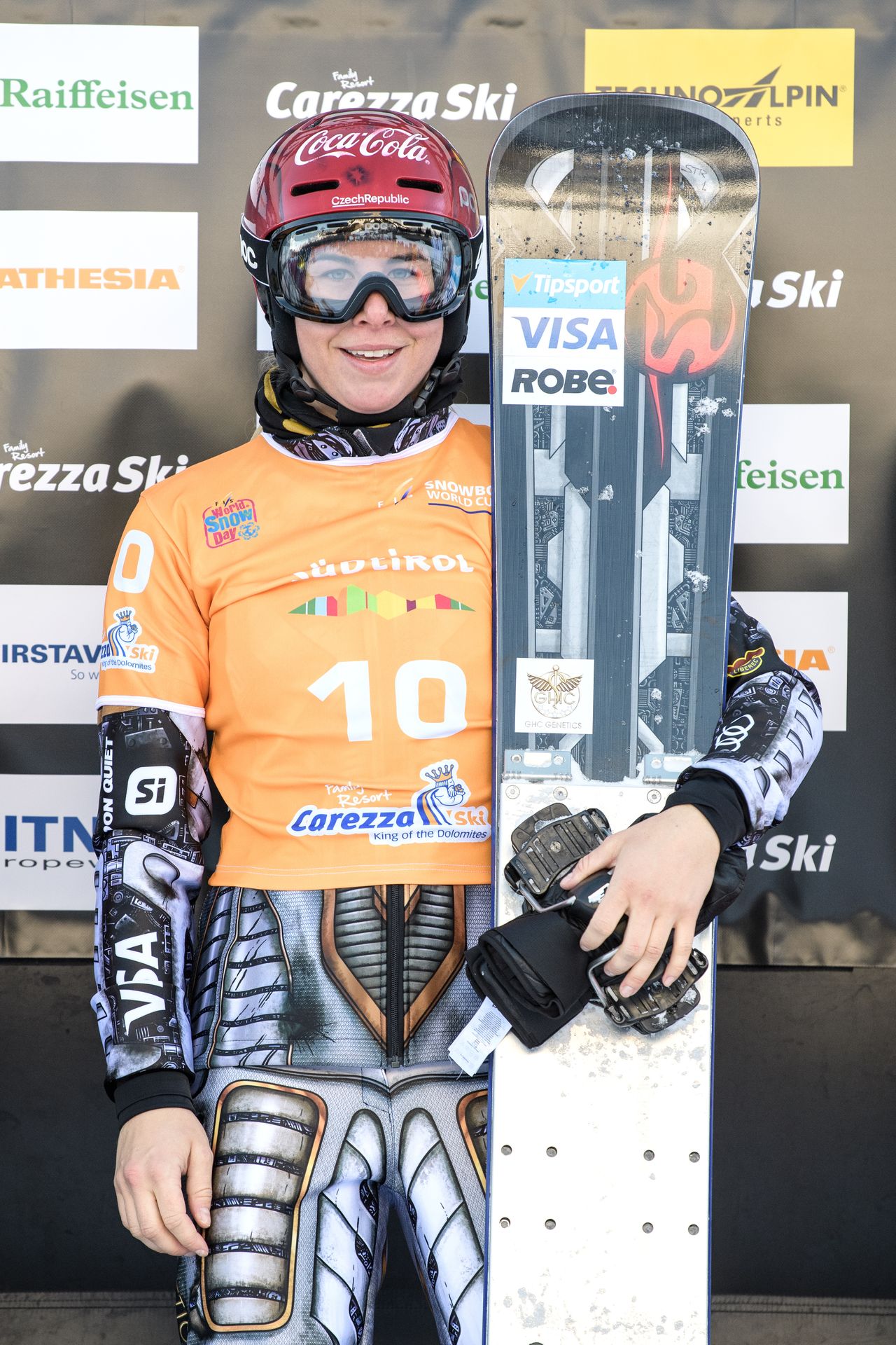 Ester Ledecká - GALERIE: Ester Ledecká vyhrála hned první letošní závod na snowboardu (6/12)