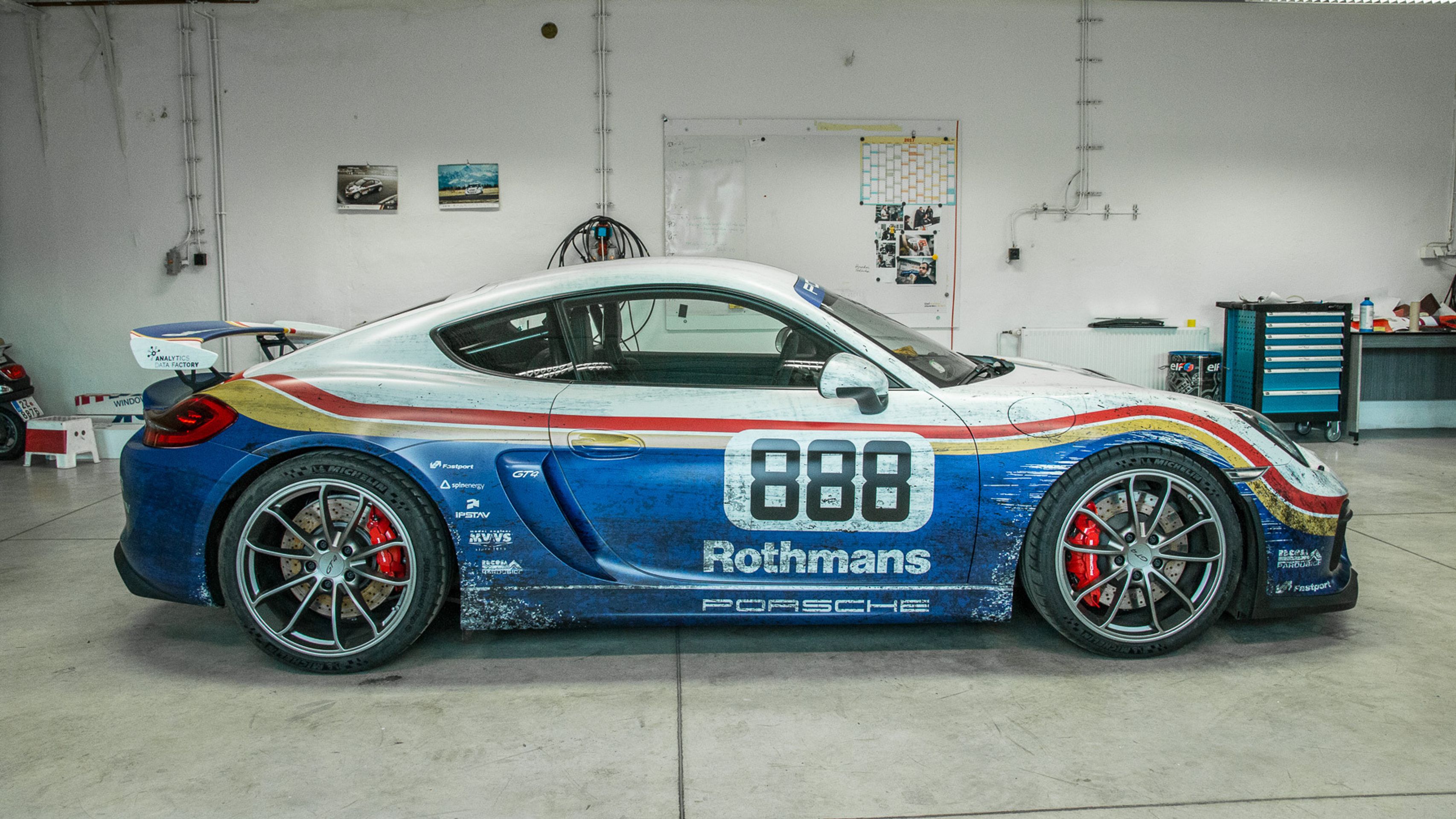 cayman - 61 - GALERIE: Porsche Cayman GT4 Rothmans (23/37)