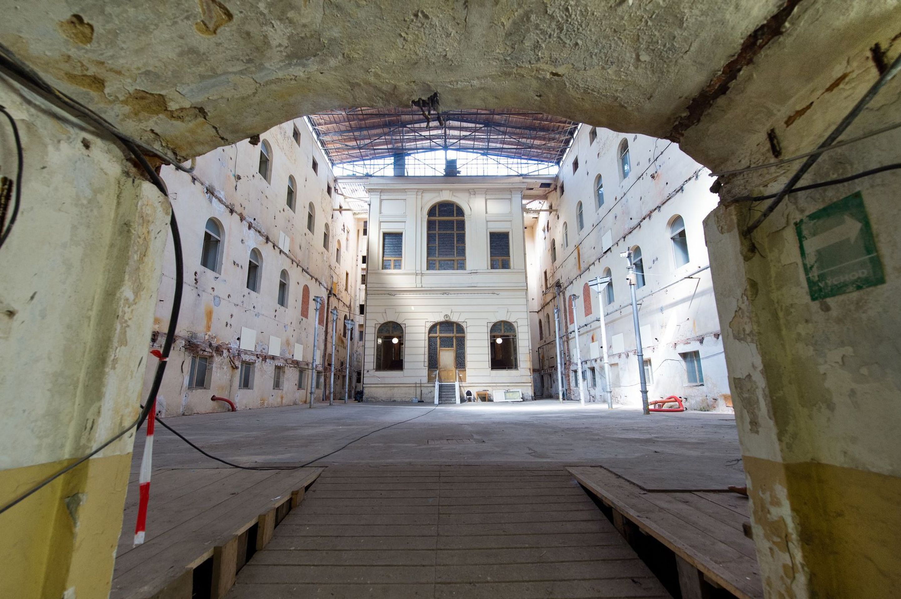 Císařské lázně Karlovy Vary - 10 - GALERIE: Císařské lázně v Karlových Varech (9/27)