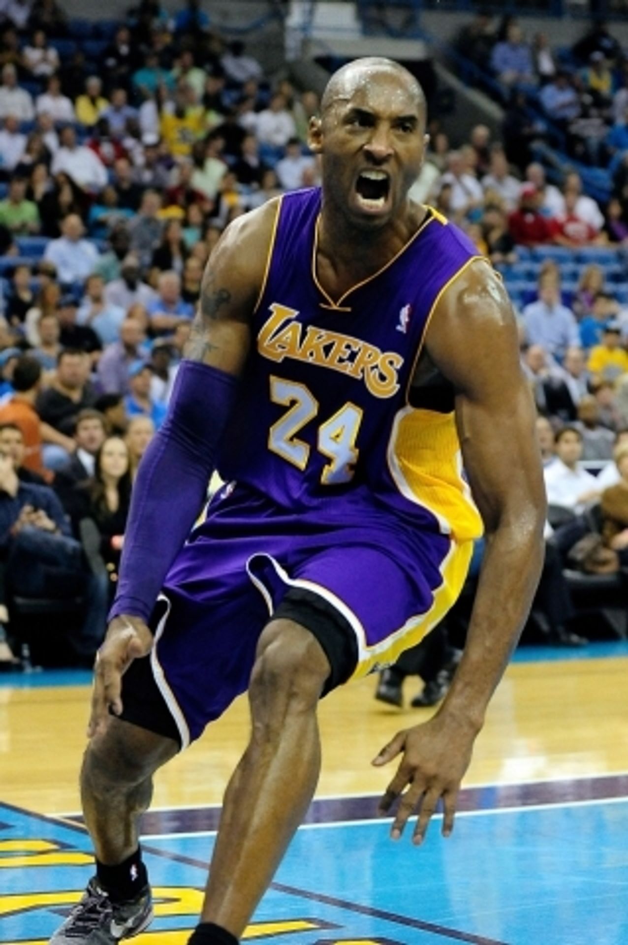 Kobe Bryant 30 000 bodů - 8 - GALERIE: Kobe Bryant nastřílel 30 000 bodů (7/10)